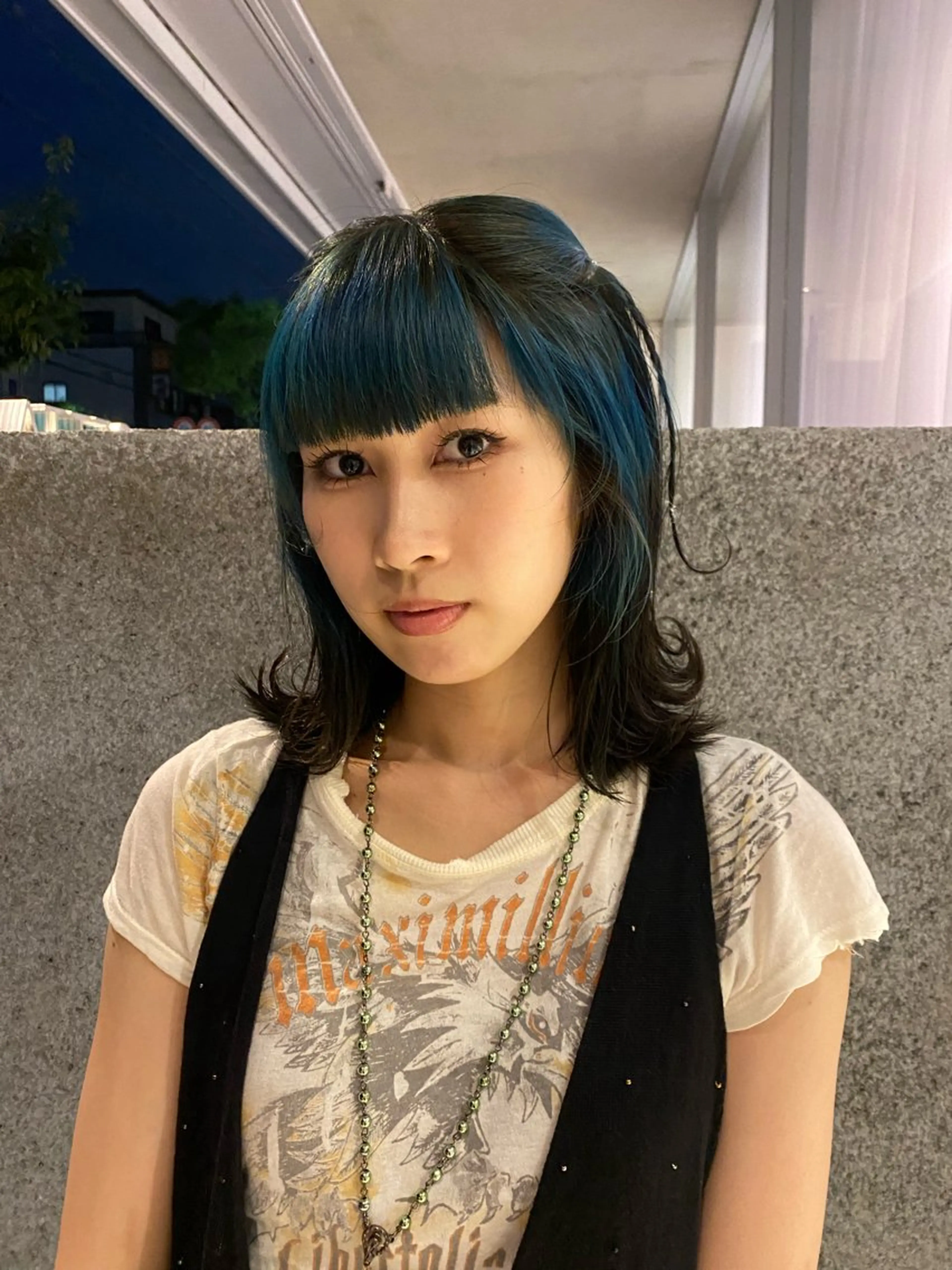 セミロング レイヤーカット/ ダブルカラーサクライのヘアスタイル