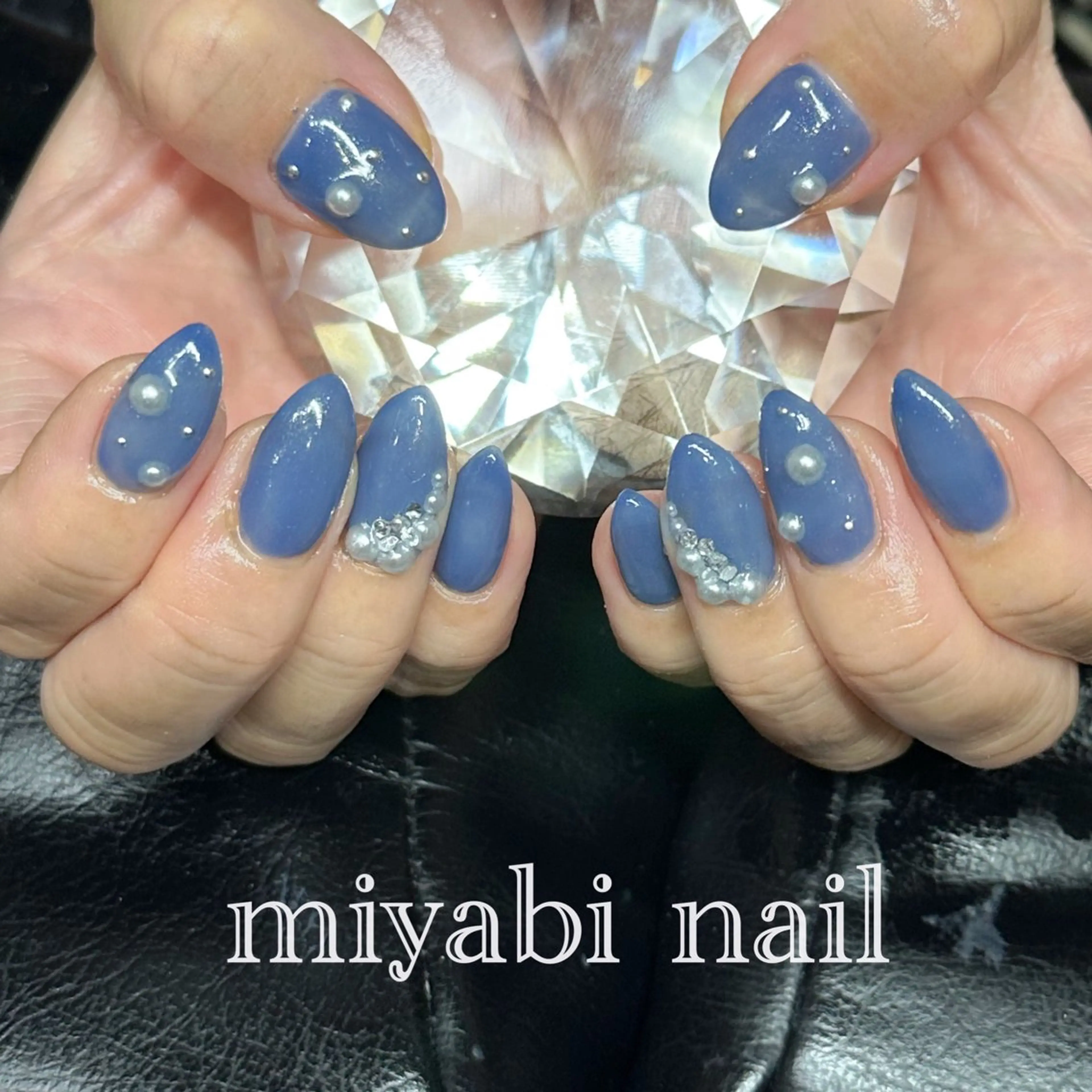 ネイル アートネイル ブルー 持ち込み ストーンネイル 夏ネイル ハンドネイル miyabi nail 桂川駅近くのネイルデザイン