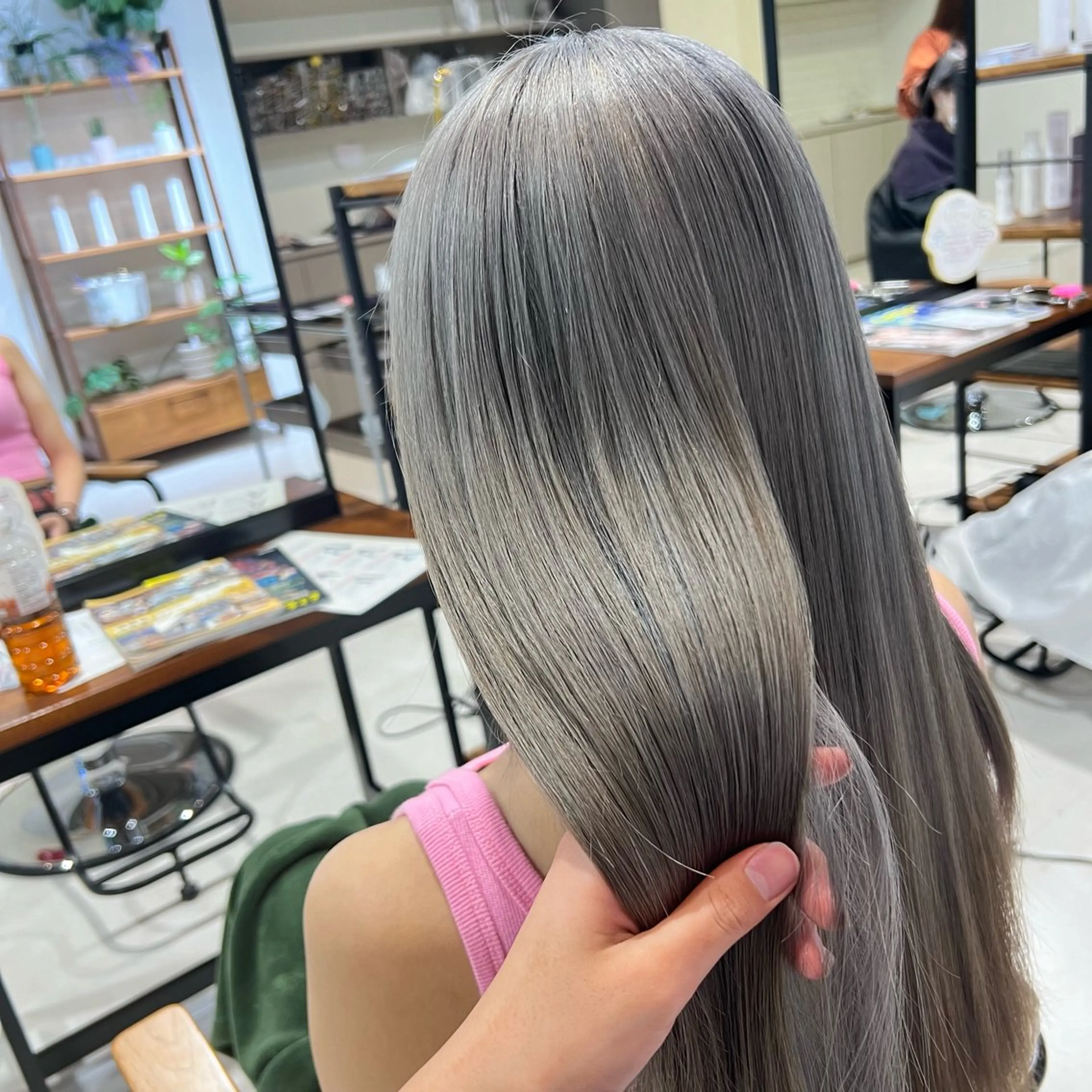 ロング amoretto 天文館🦋愛華のヘアスタイル
