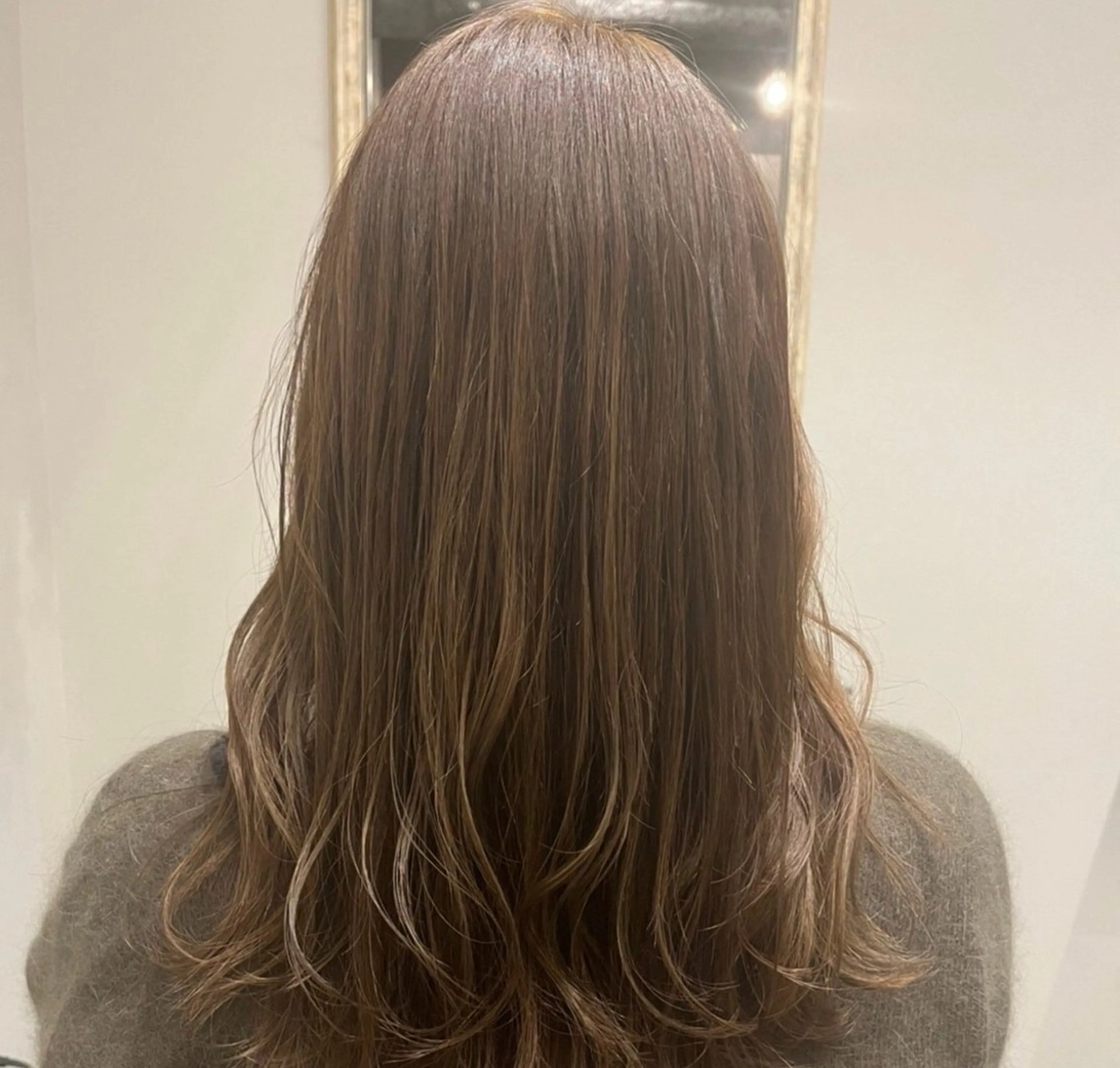 ロング EIIR 玉造.のヘアスタイル