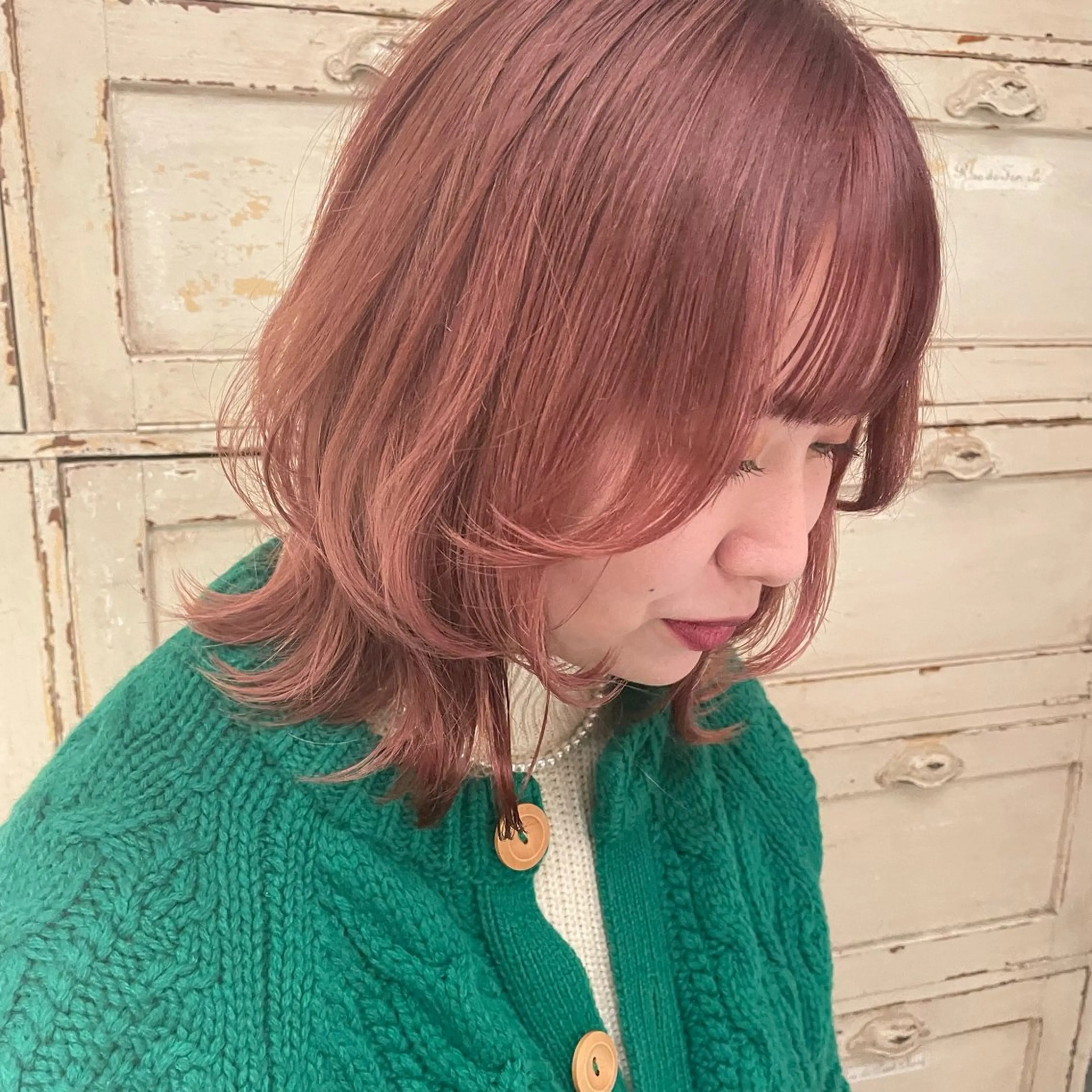 ミディアム カット RorriM natsuのヘアスタイル