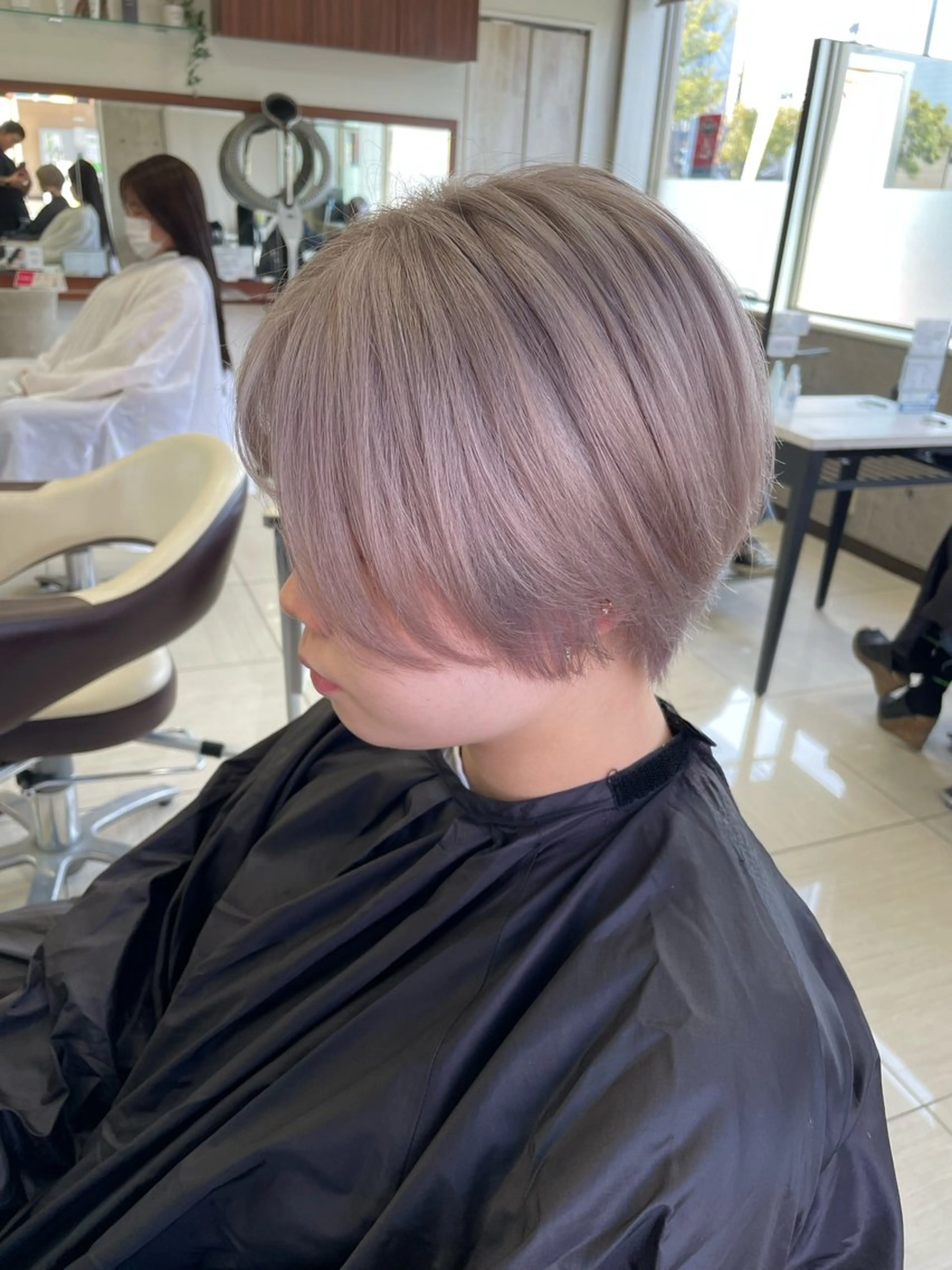 ショート ヘアカラー 色川 優斗《髪質改善》のヘアスタイル