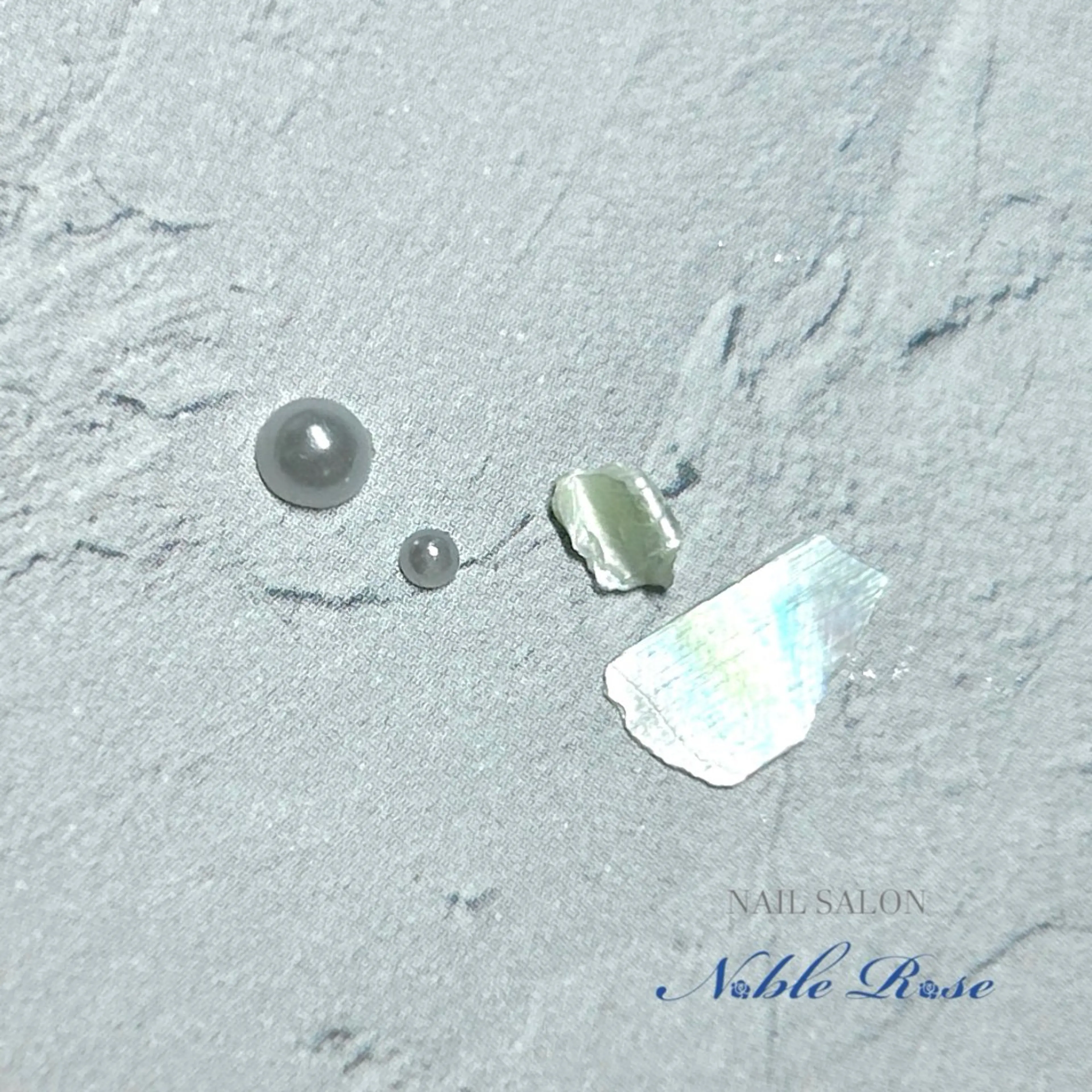 ネイル Noble Rose🥀のネイルデザイン