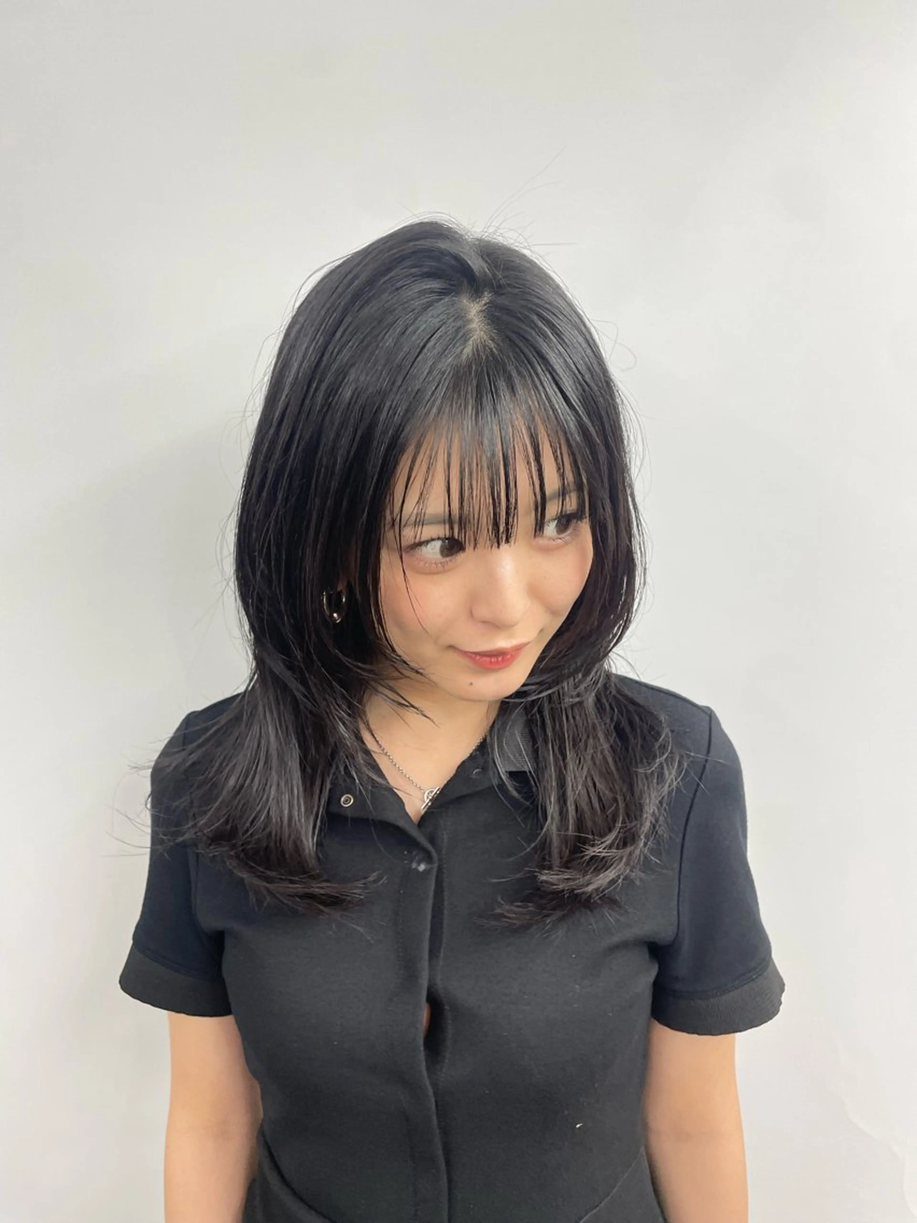 セミロング レイヤーカット 𝙃𝘼𝙍𝙐🎀 韓国×エクステのヘアスタイル