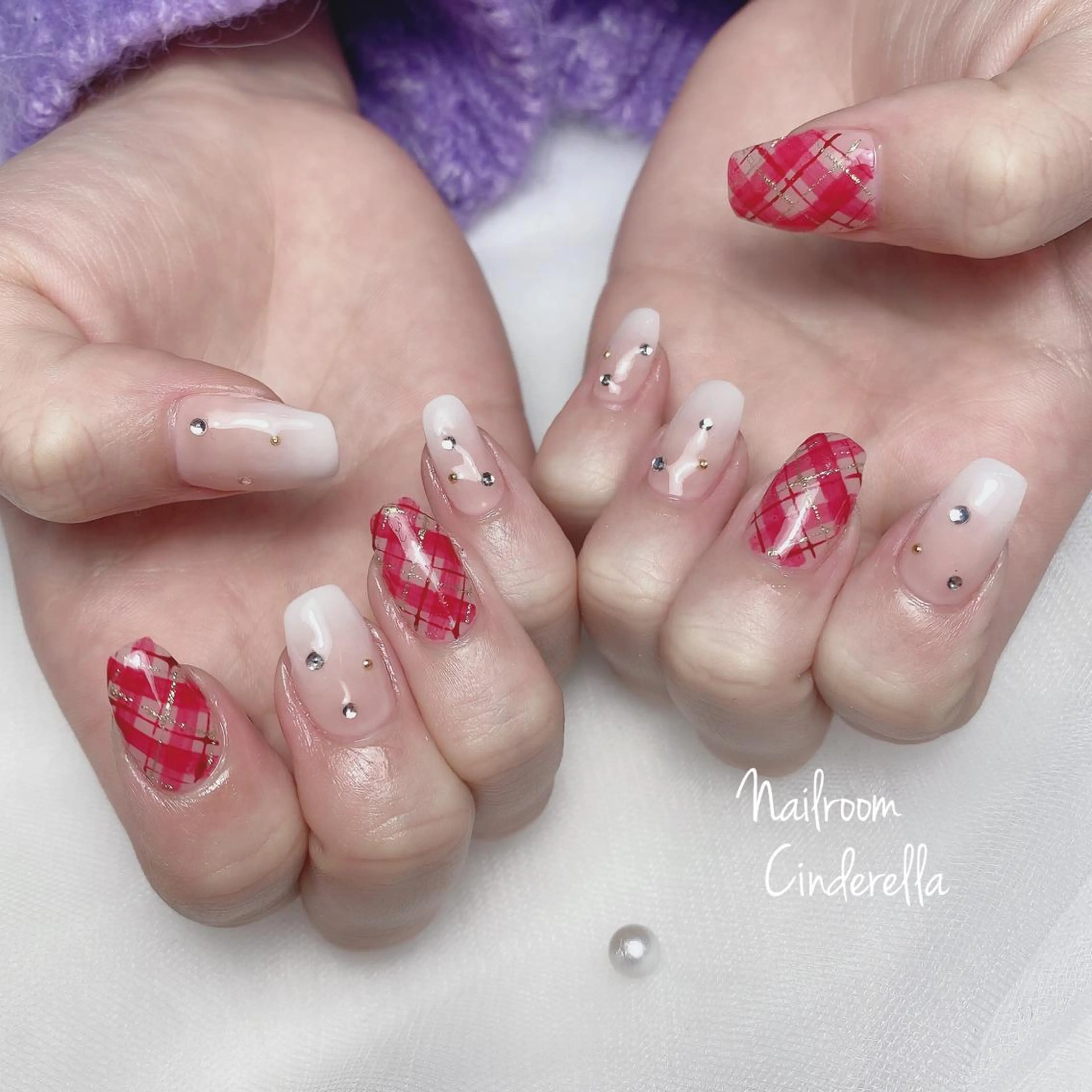 ネイル Nailroom. Cinderellaのネイルデザイン