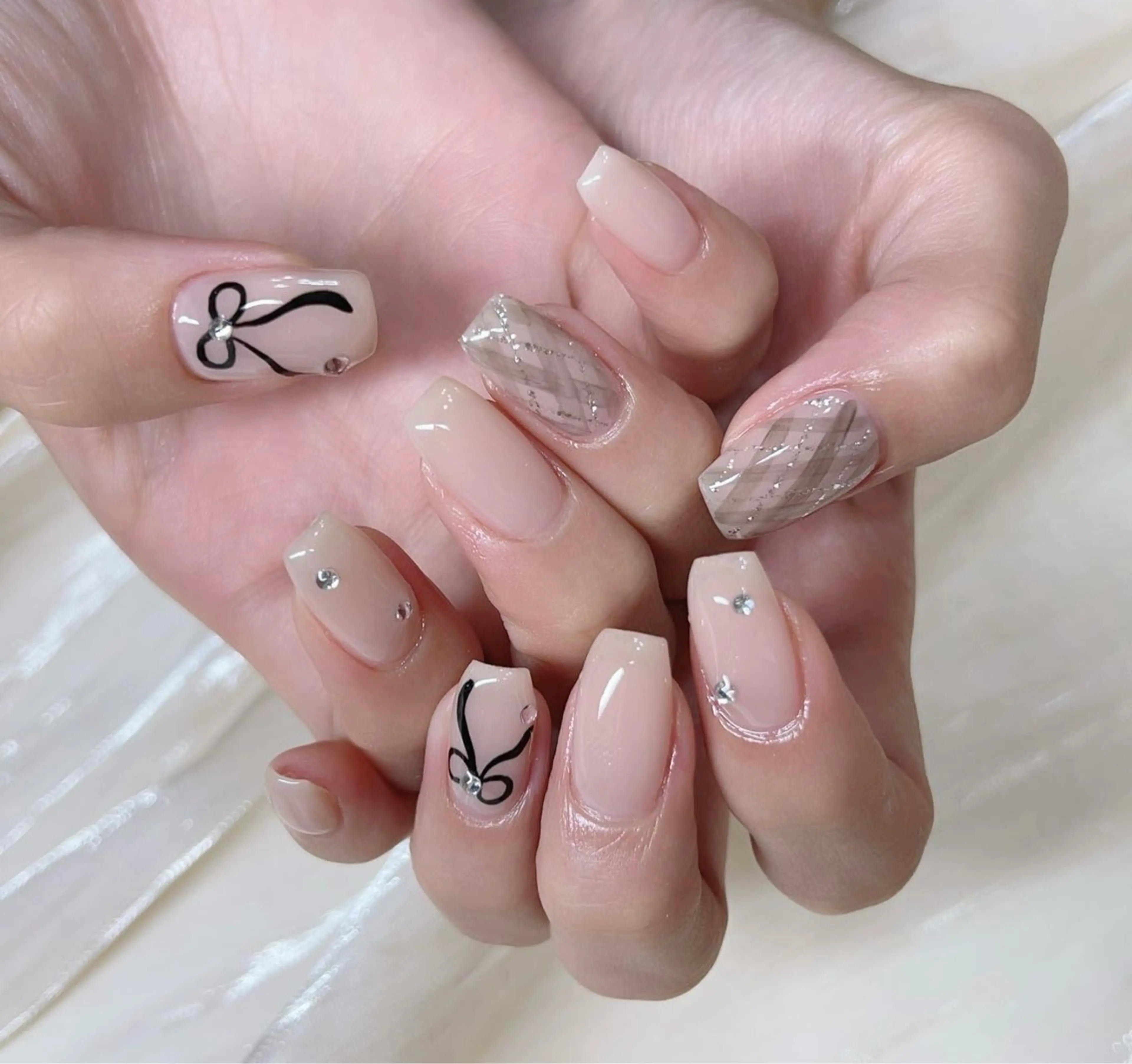 ネイル ハンドネイル L&Y Nail salonのネイルデザイン