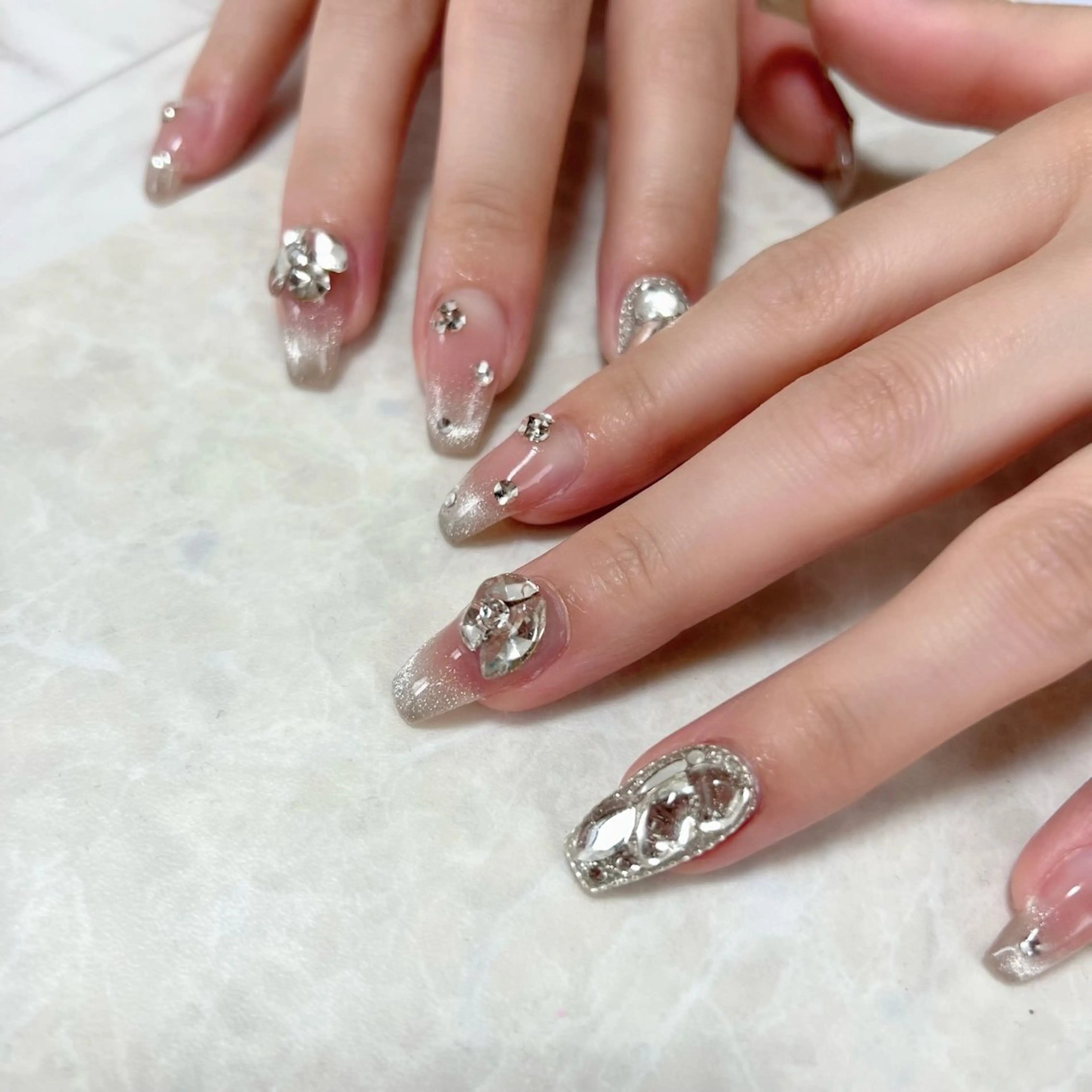 ネイル Nailsalon Merci所属・Merci momoのネイルデザイン