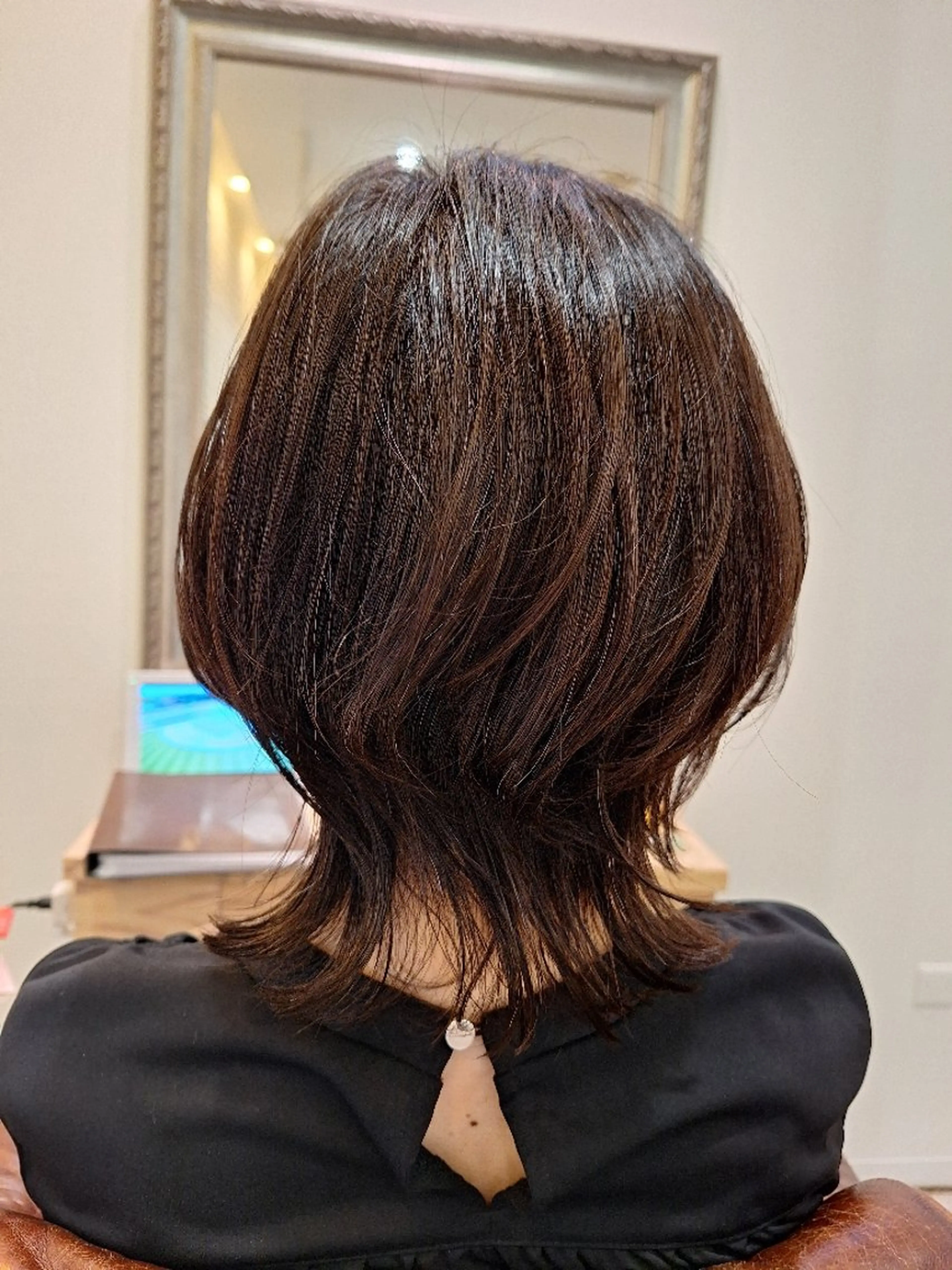 ミディアム ウルフカット adorableはなみずき店所属・adorable🌸 TOMOKO🌸のヘアスタイル