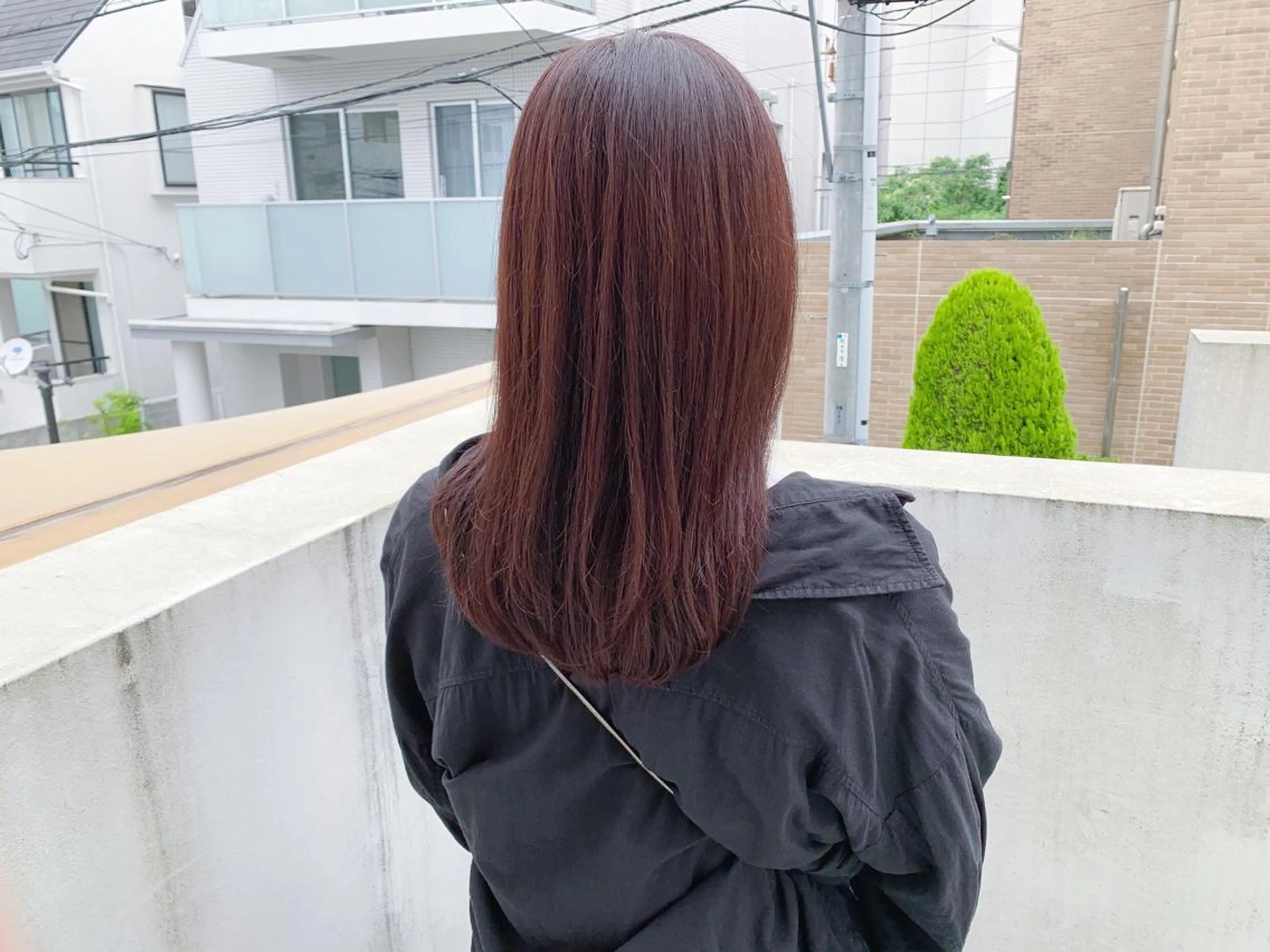 ミディアム カラー タカハシ ハヤトのヘアスタイル