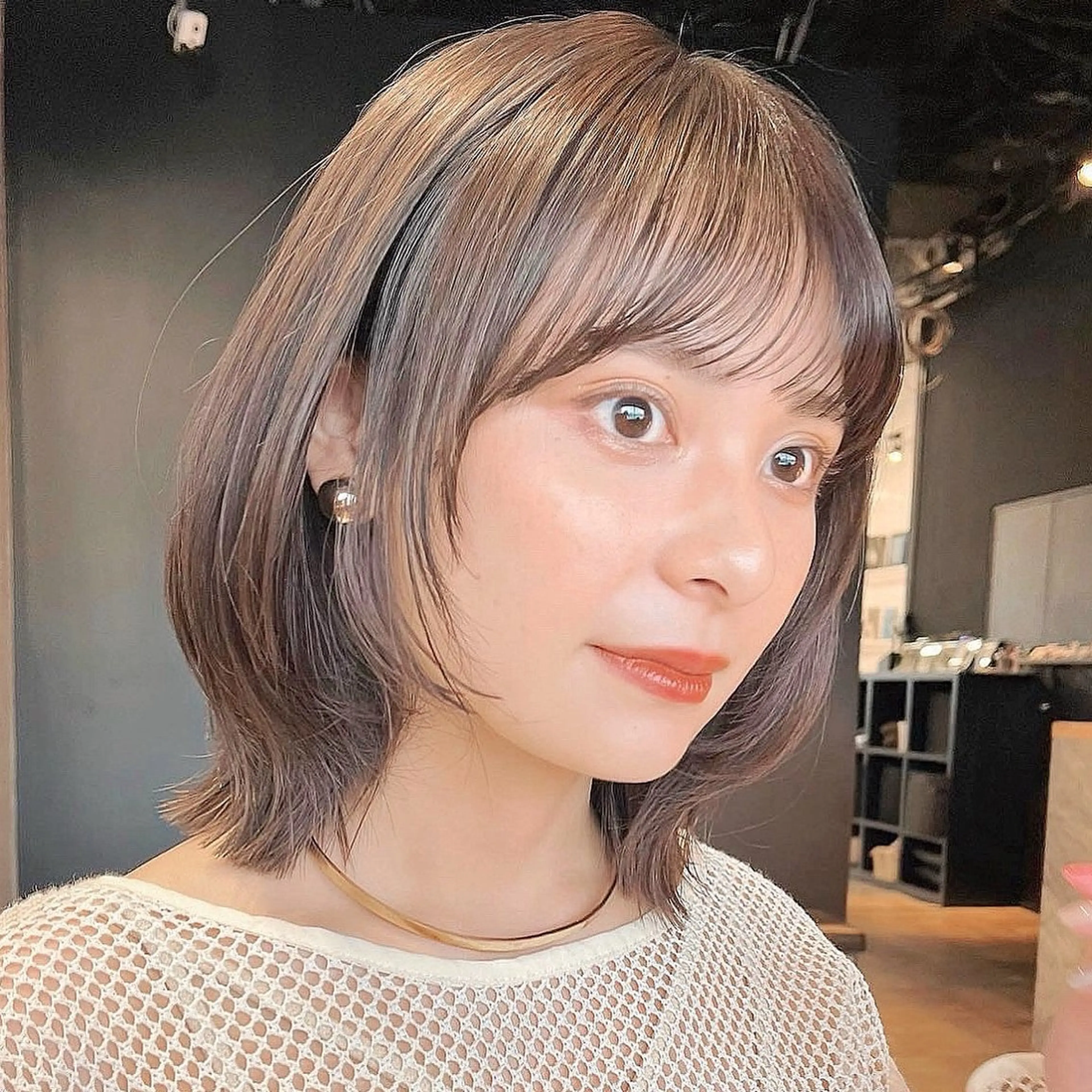 ミディアム カラー ヘアアレンジ ボブレイヤー 透明感カラー グレージュ ボブ レイヤーカット 🌱ボブ/レイヤー/ ベージュ/あやみ✨のヘアスタイル