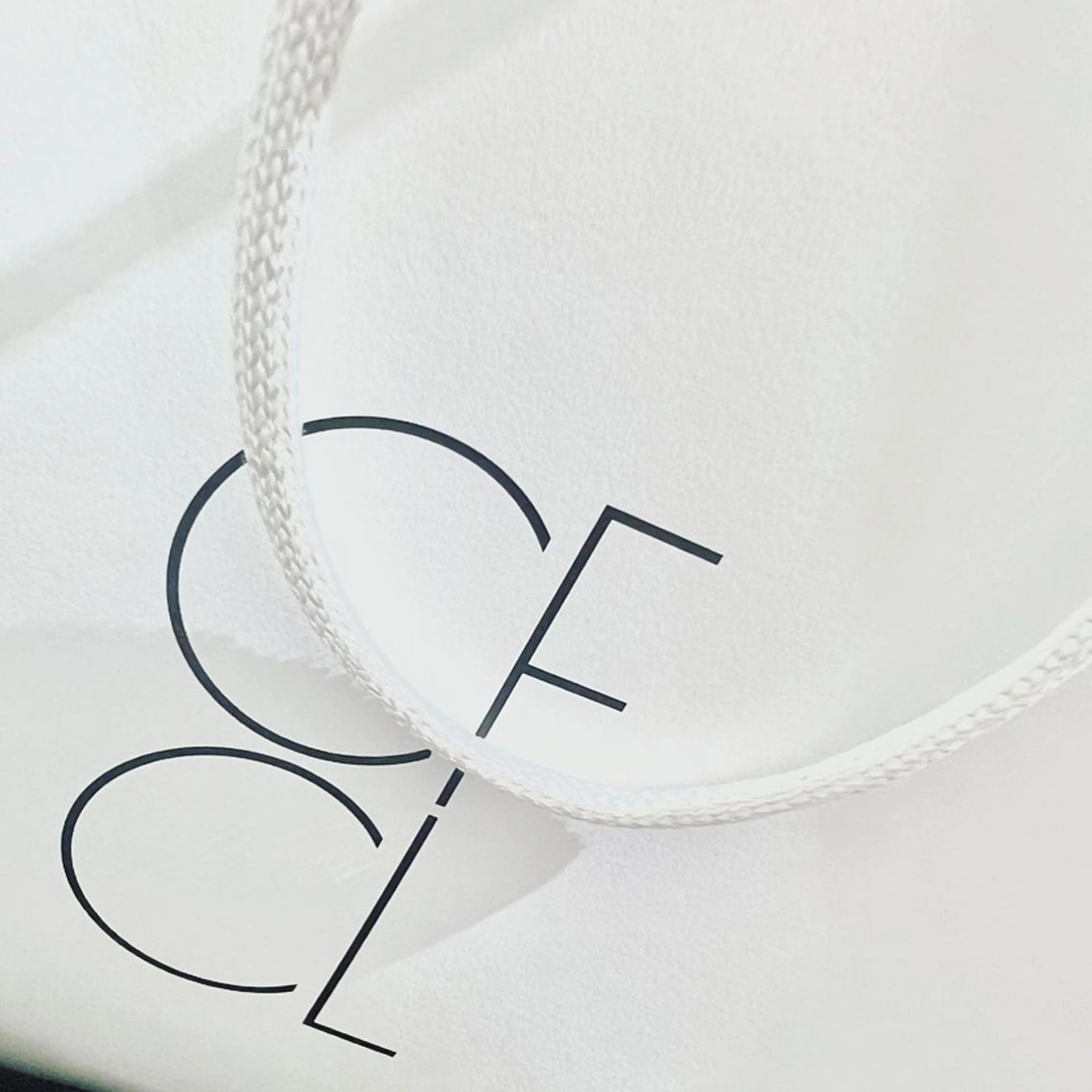 Largo🌿 明治神宮前／表参道のマツエク・マツパデザイン