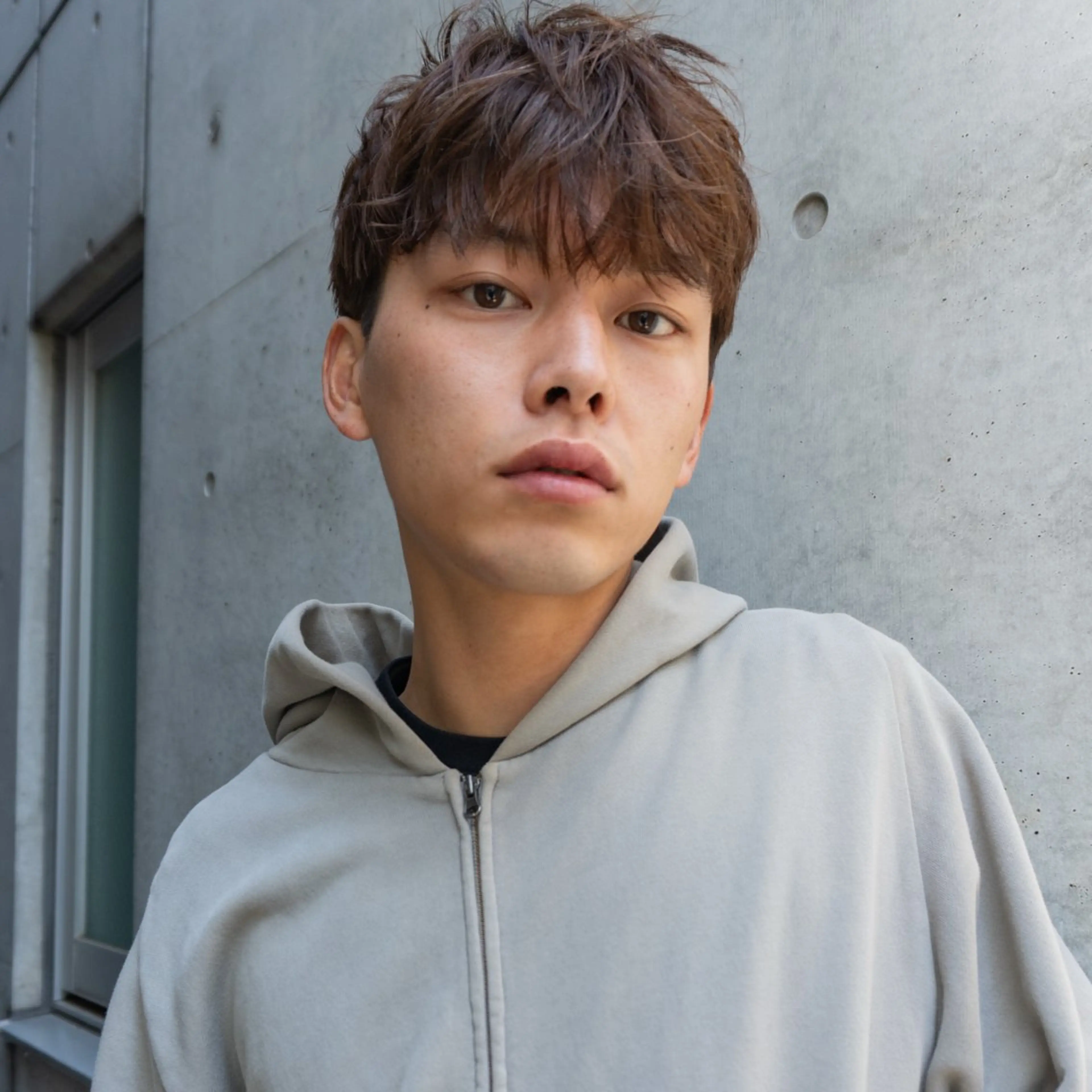 ショート カラー パーマ メンズ メンズパーマ ブラウンカラー ニュアンスパーマ カット ヘアカラー パーマ トリートメント ニュアンスデザイン/ SHOUTOのヘアスタイル