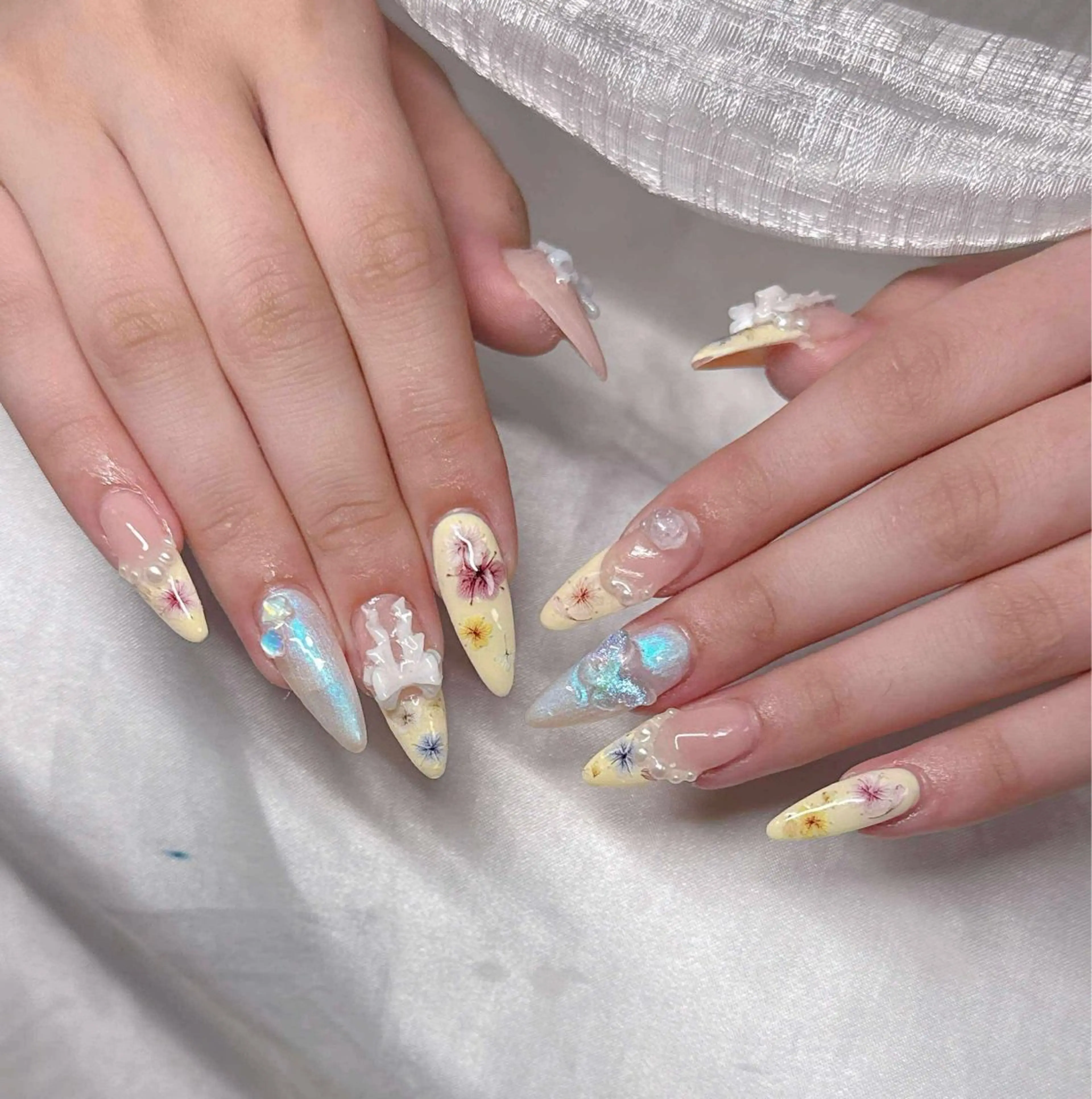 ネイル ハンドネイル Lee Nailsのネイルデザイン