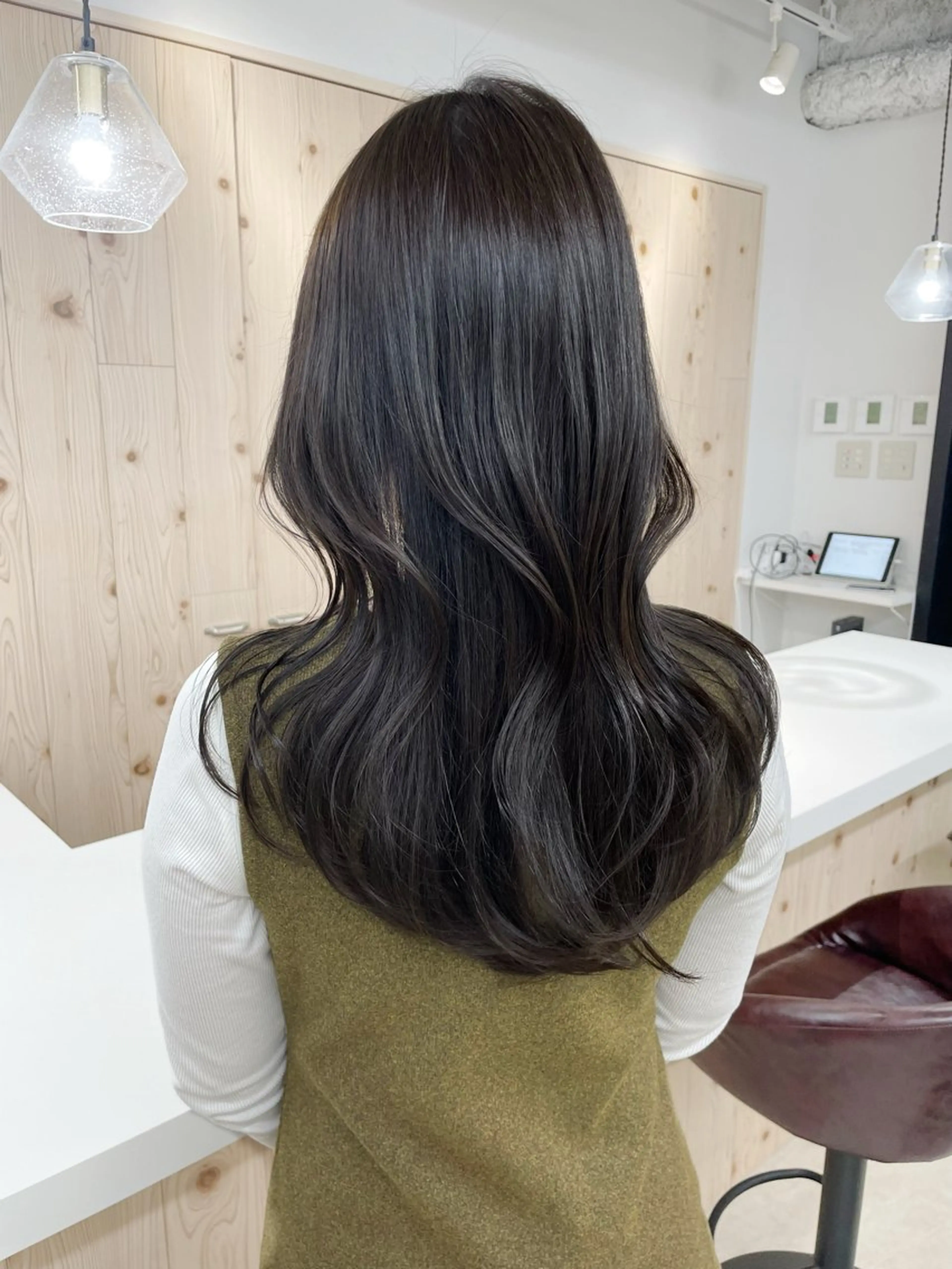 ロング カラー カット ヘアカラー トリートメント ヘアセット 新宿/韓国ヘア/ 髪質改善ストレートのヘアスタイル