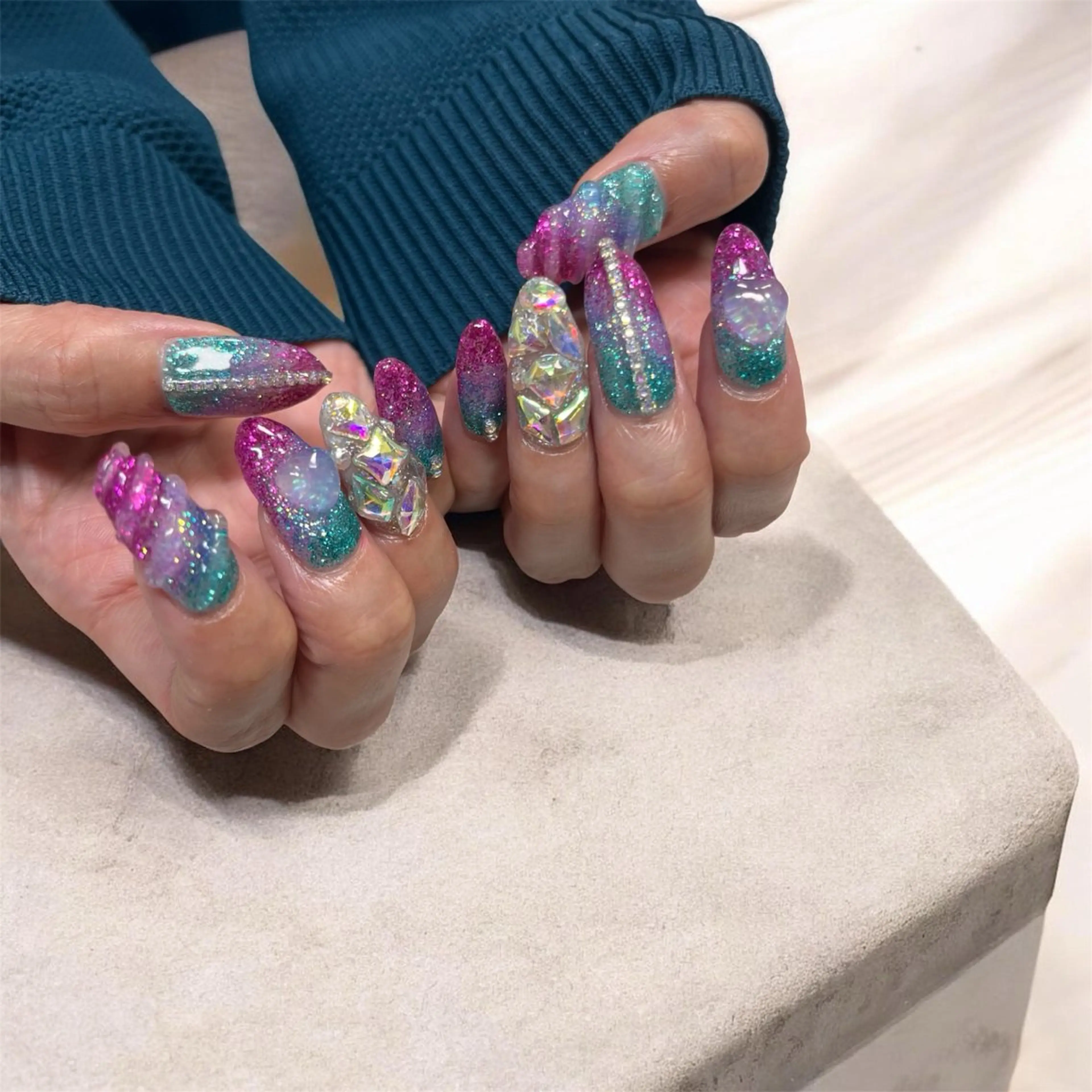 ネイル ハンドネイル ASPILEAF所属・アスピリーフ さとみのマツエク・マツパデザイン