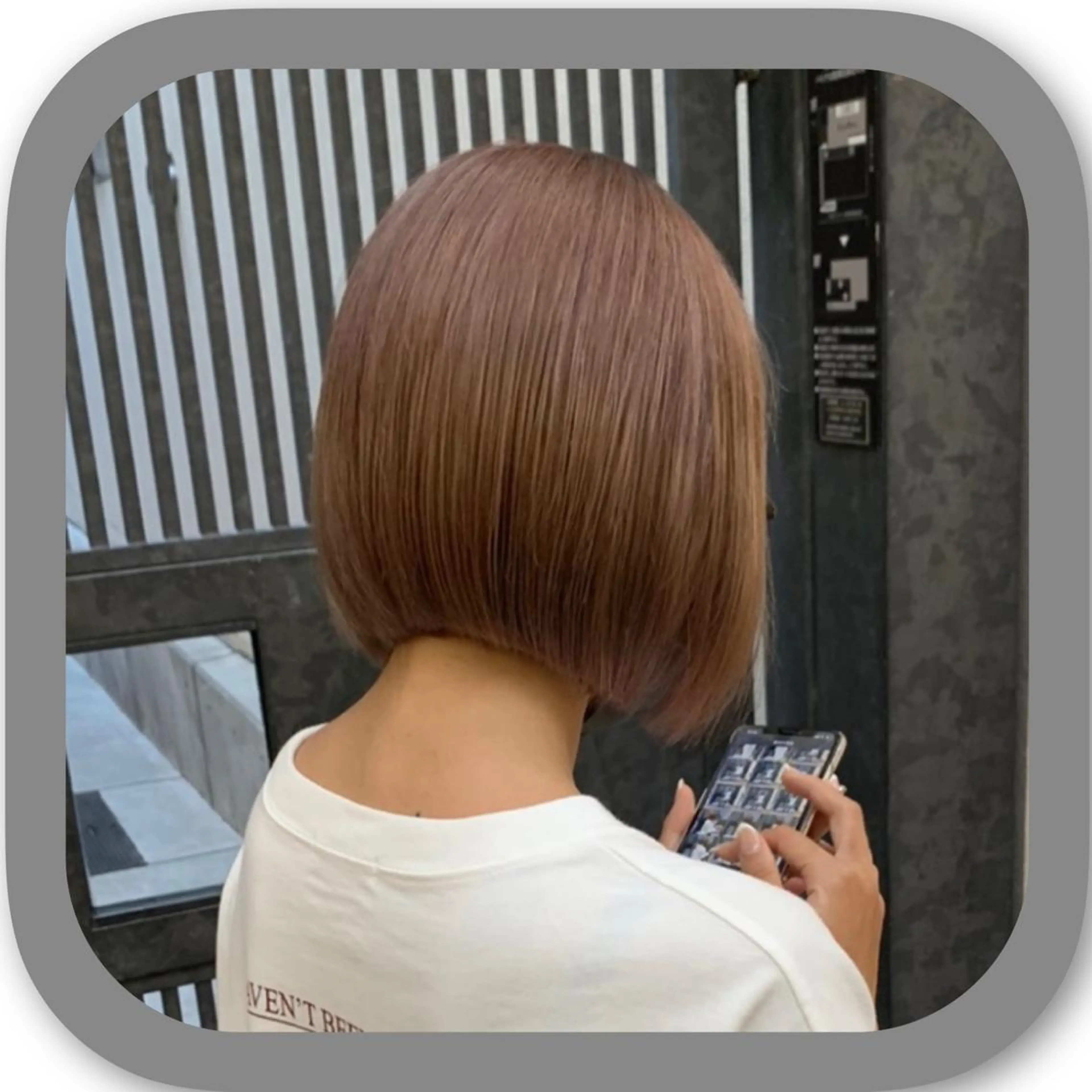 ショート アッシュ ボブ 髪質改善 レイヤーカット ショートヘア カット ヘアカラー ショート〜ミディアム 喜多司のヘアスタイル