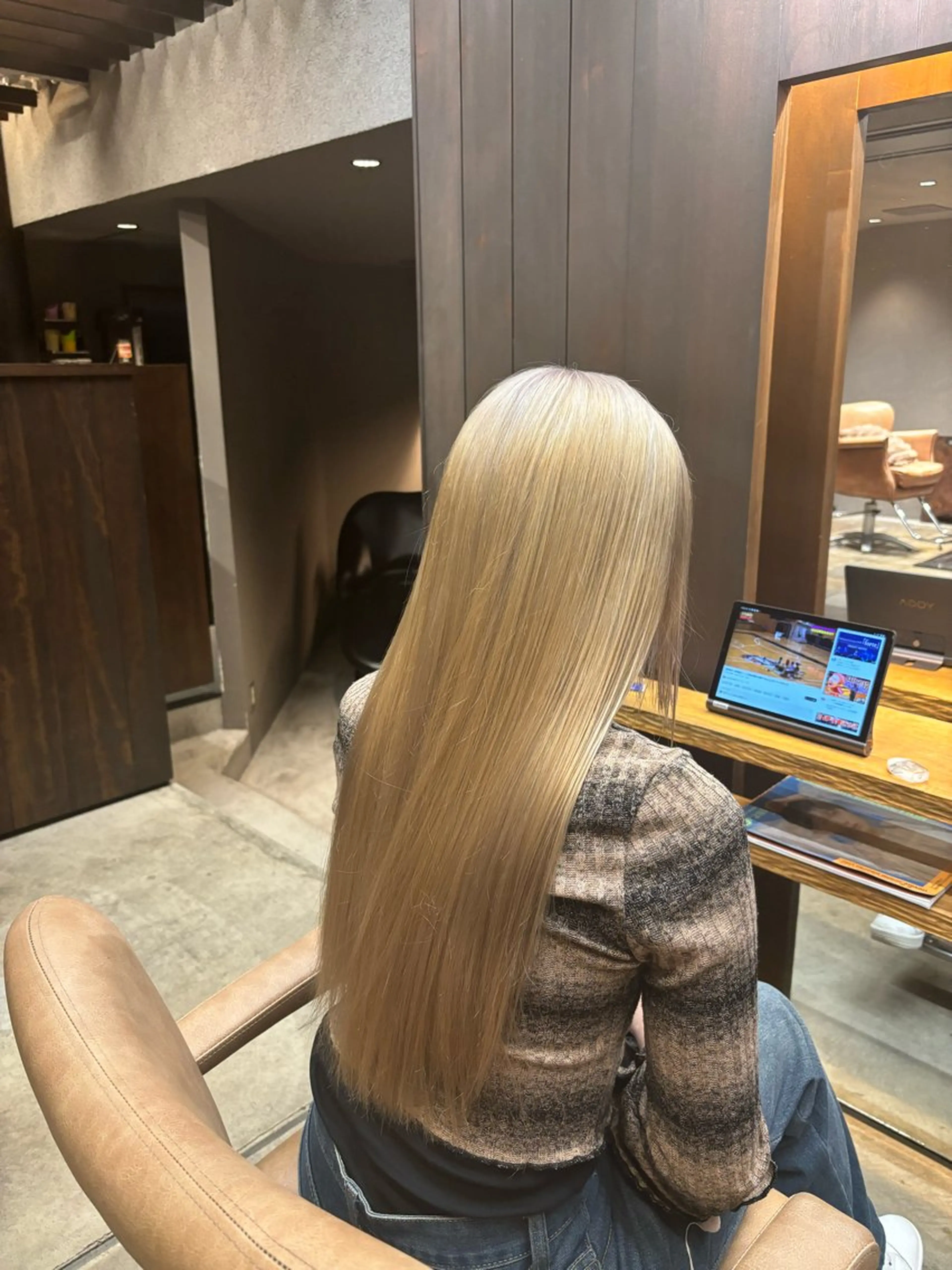 ロング カラー 朝斗/ブリーチなし ・Wカラー・エクステのヘアスタイル