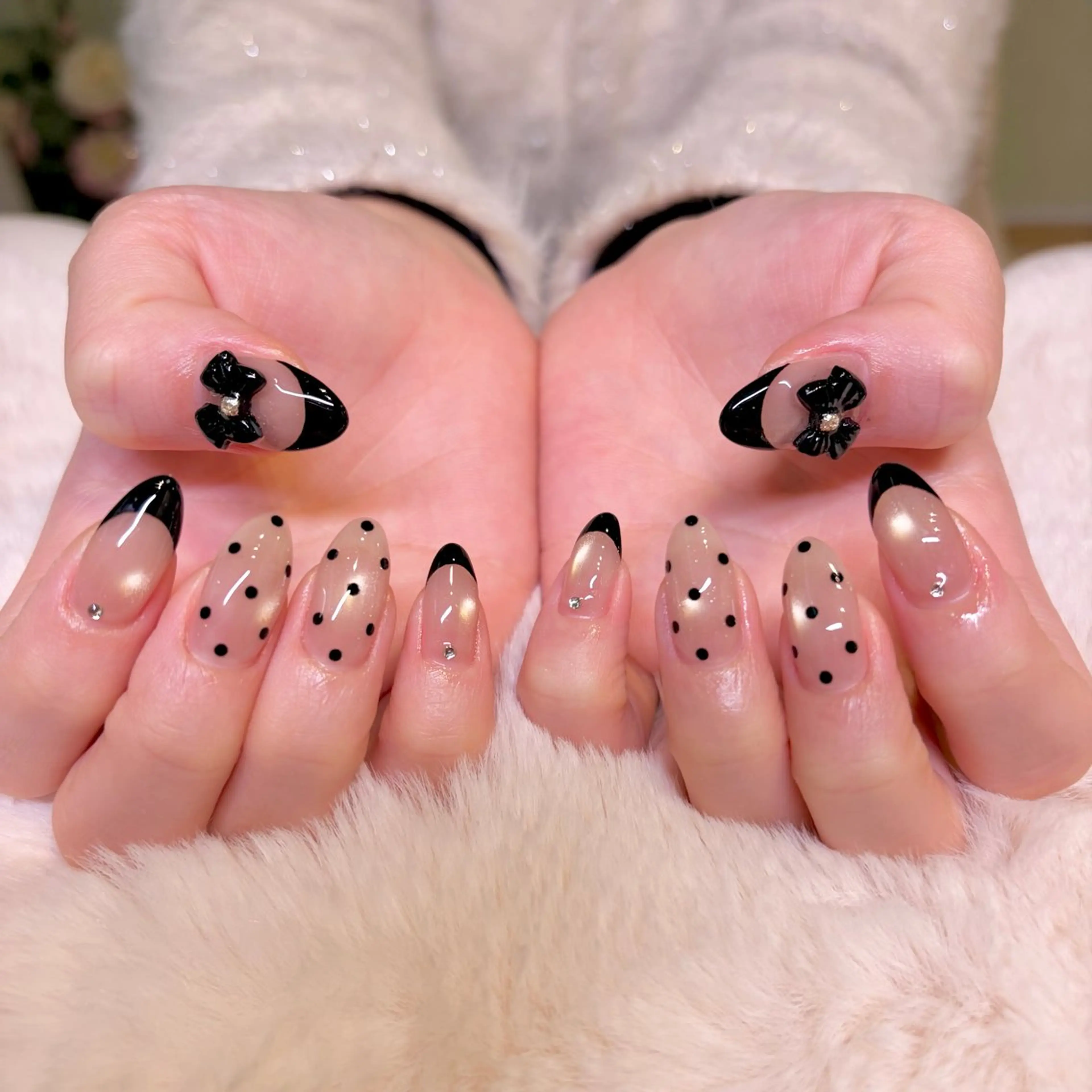 ネイル フレンチネイル ガーリー ハンドネイル nail salon e'mu💐のネイルデザイン