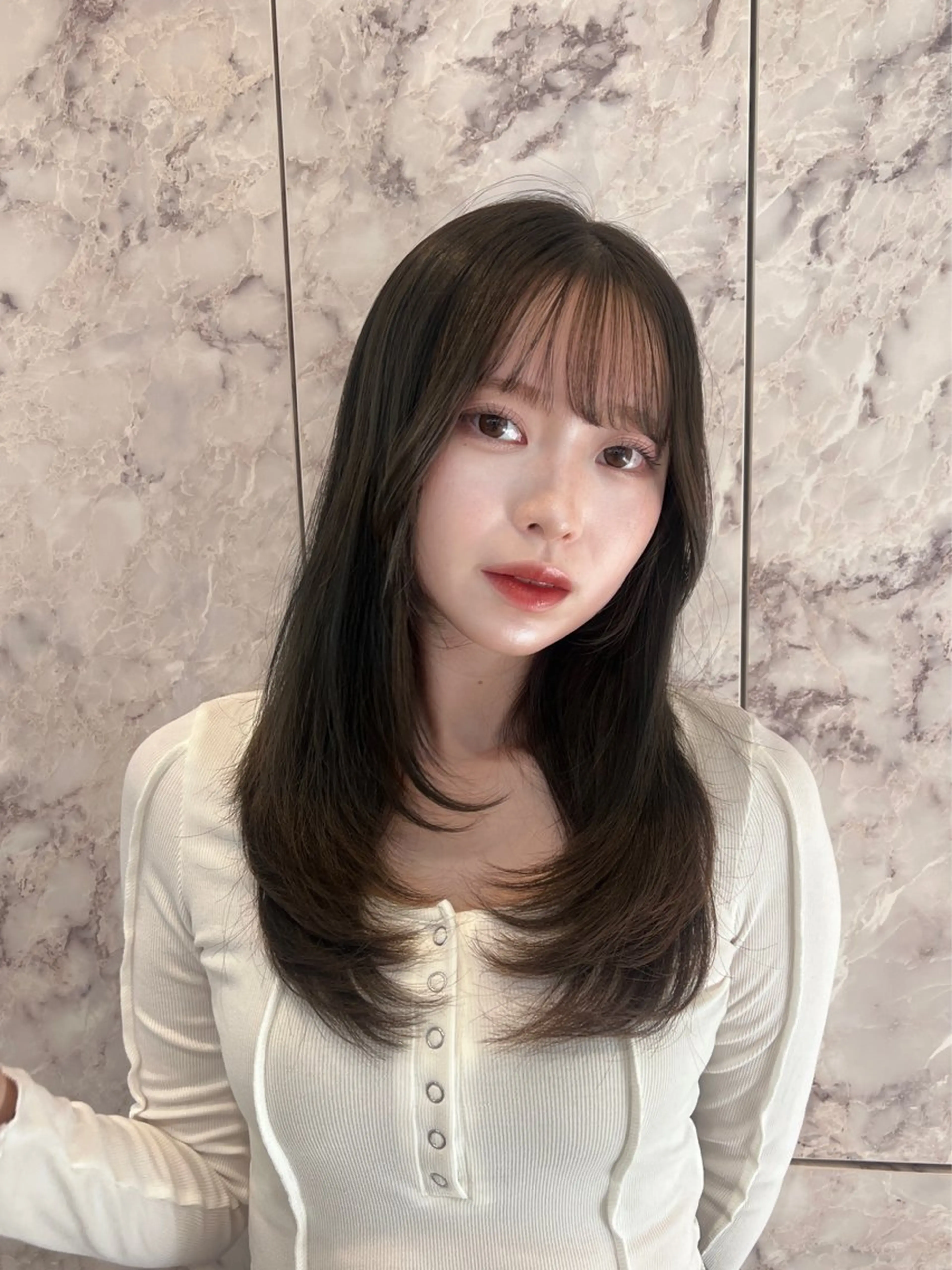 セミロング 🎀しゅな/韓国 レイヤー/透明感♡のヘアスタイル