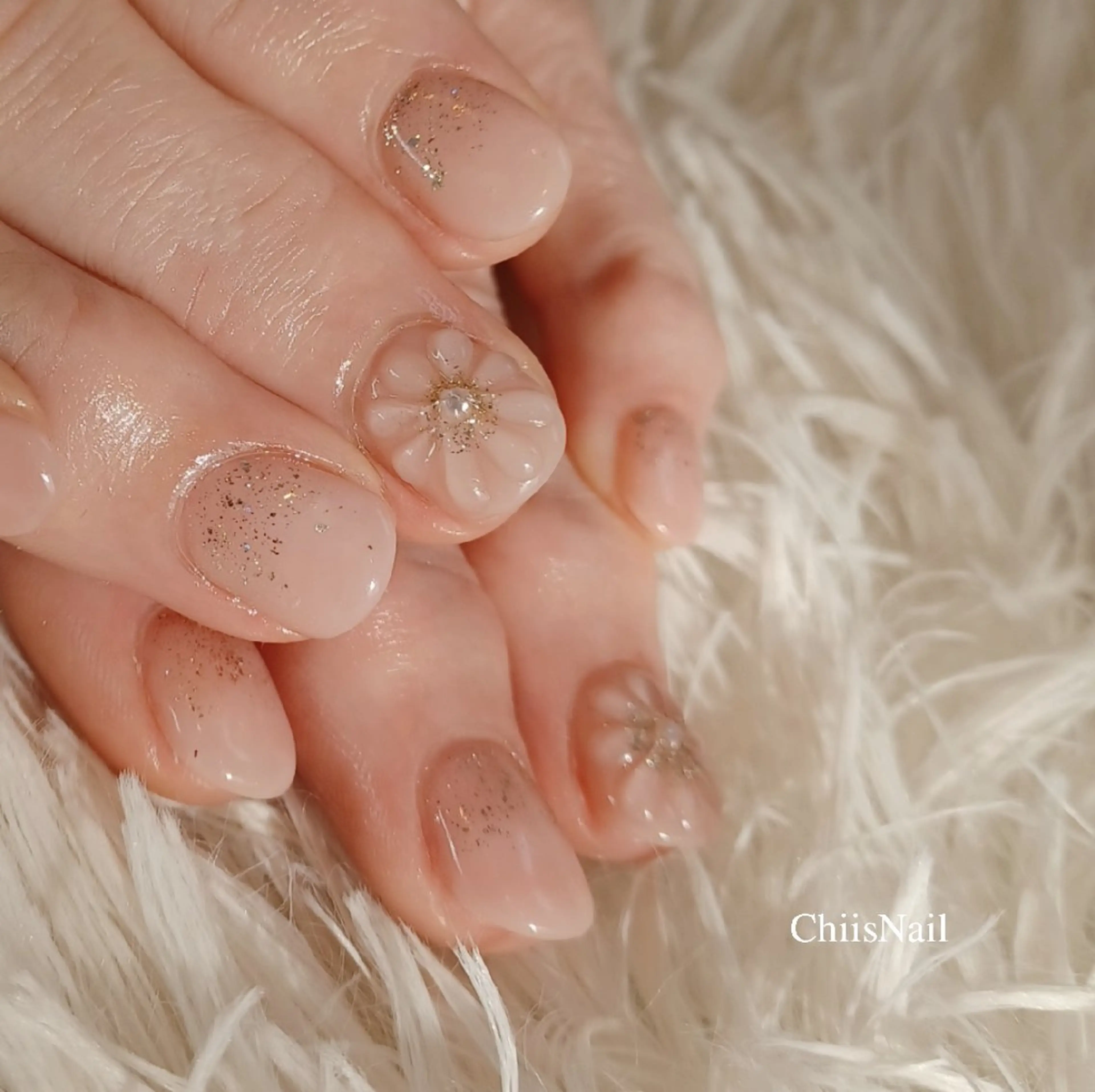 ネイル フラワーネイル オフィスネイル 春ネイル ハンドネイル ChiisNail ﾁｨｽﾞﾈｲﾙのネイルデザイン