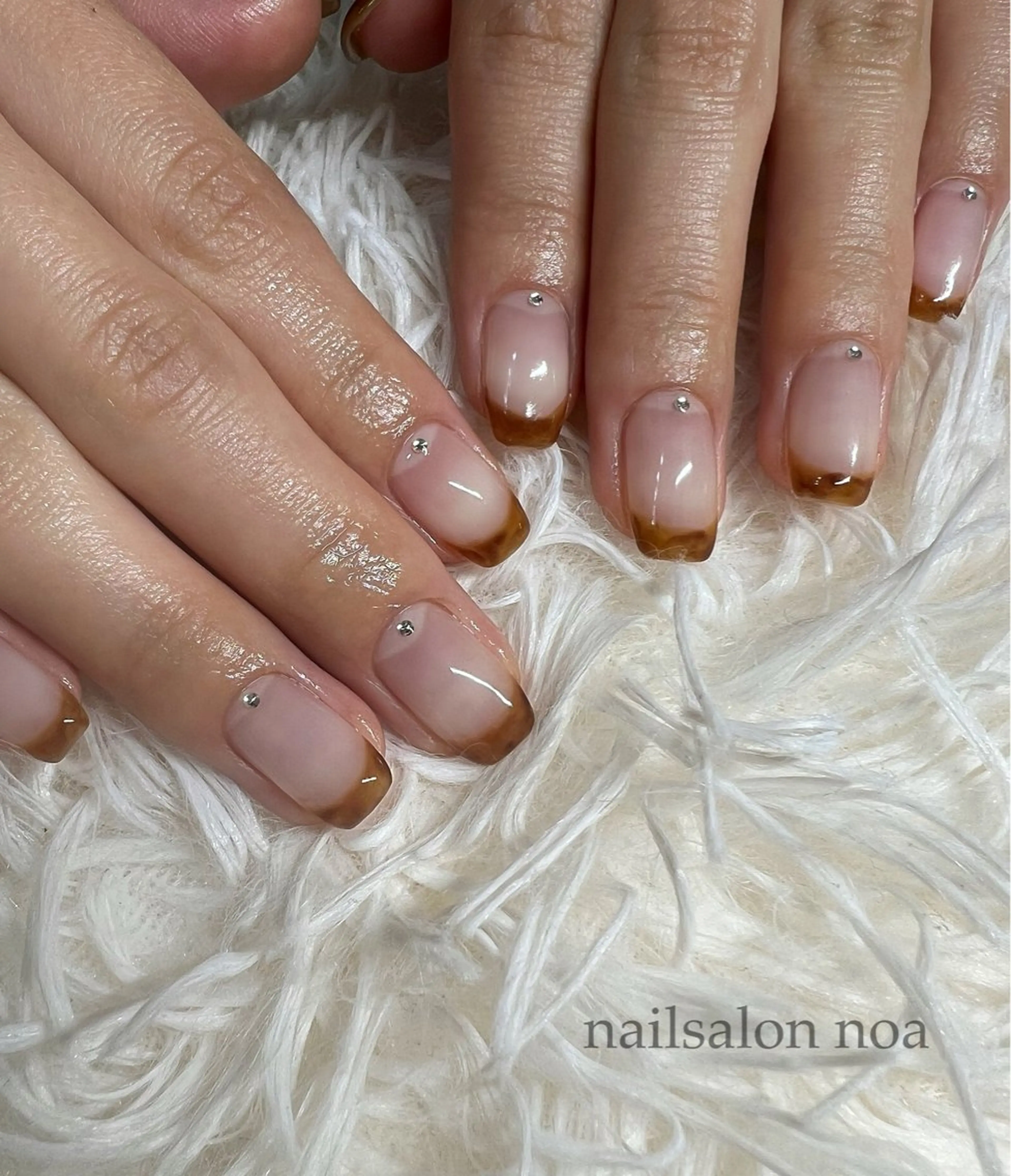 ネイル フレンチネイル ジェルネイル ニュアンスネイル パラジェル ハンドネイル nailsalon noa所属・nailist sakiのネイルデザイン