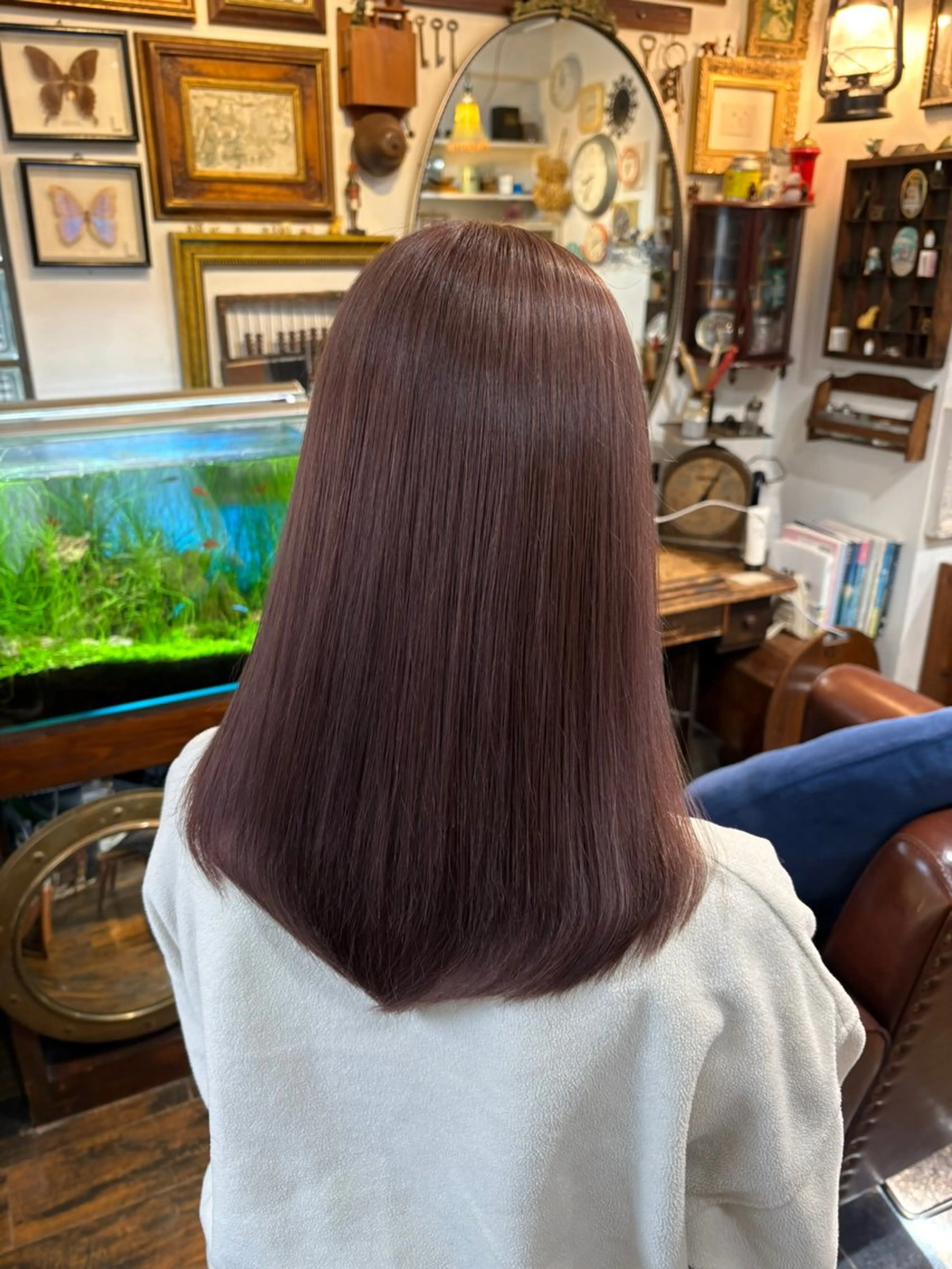 ロング ピンクブラウン 飯田 実歩(じっぽ)のヘアスタイル