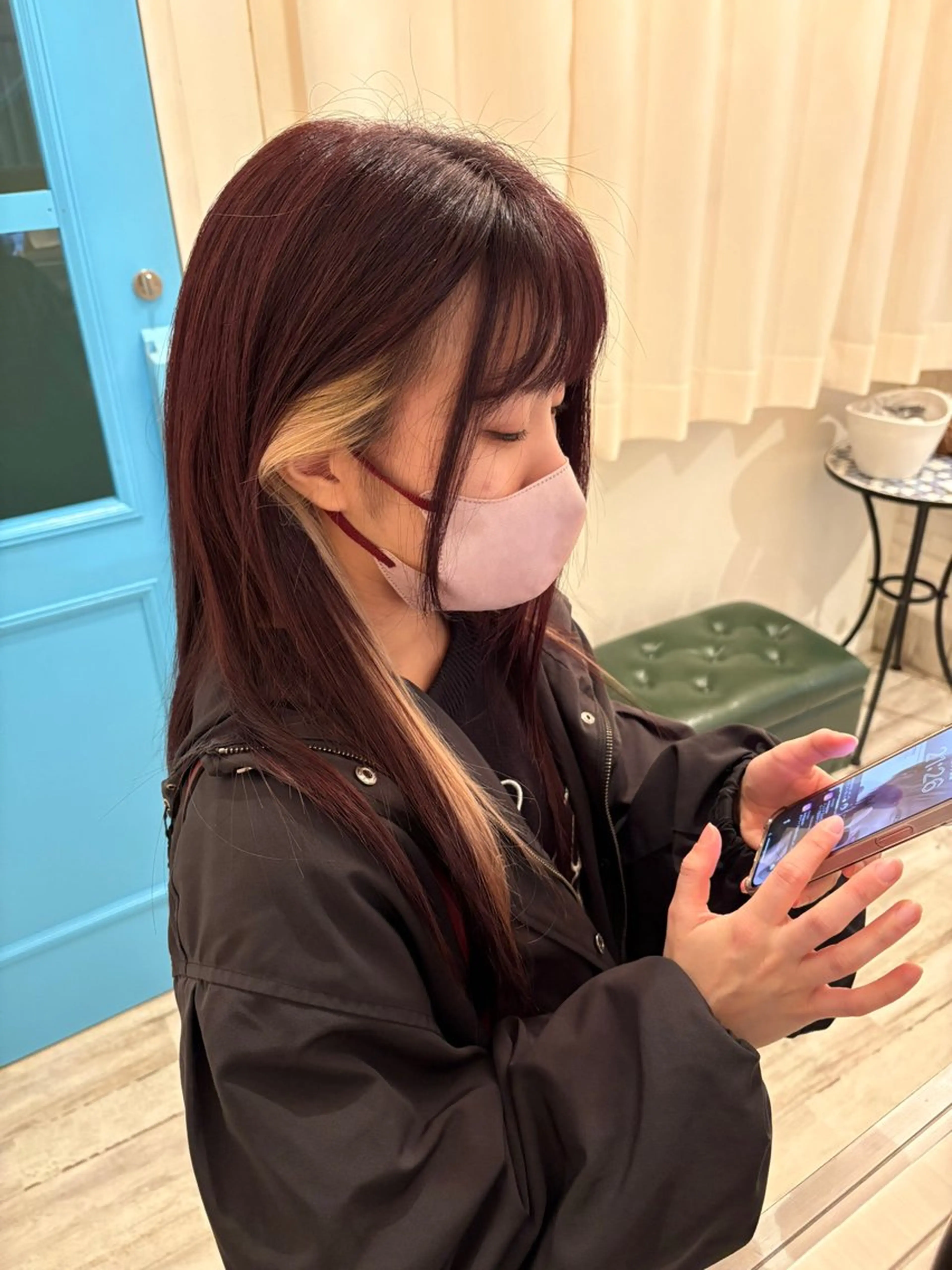 ロング カラー カシス レッドカラー 透明感/韓国風 HIRARIのヘアスタイル