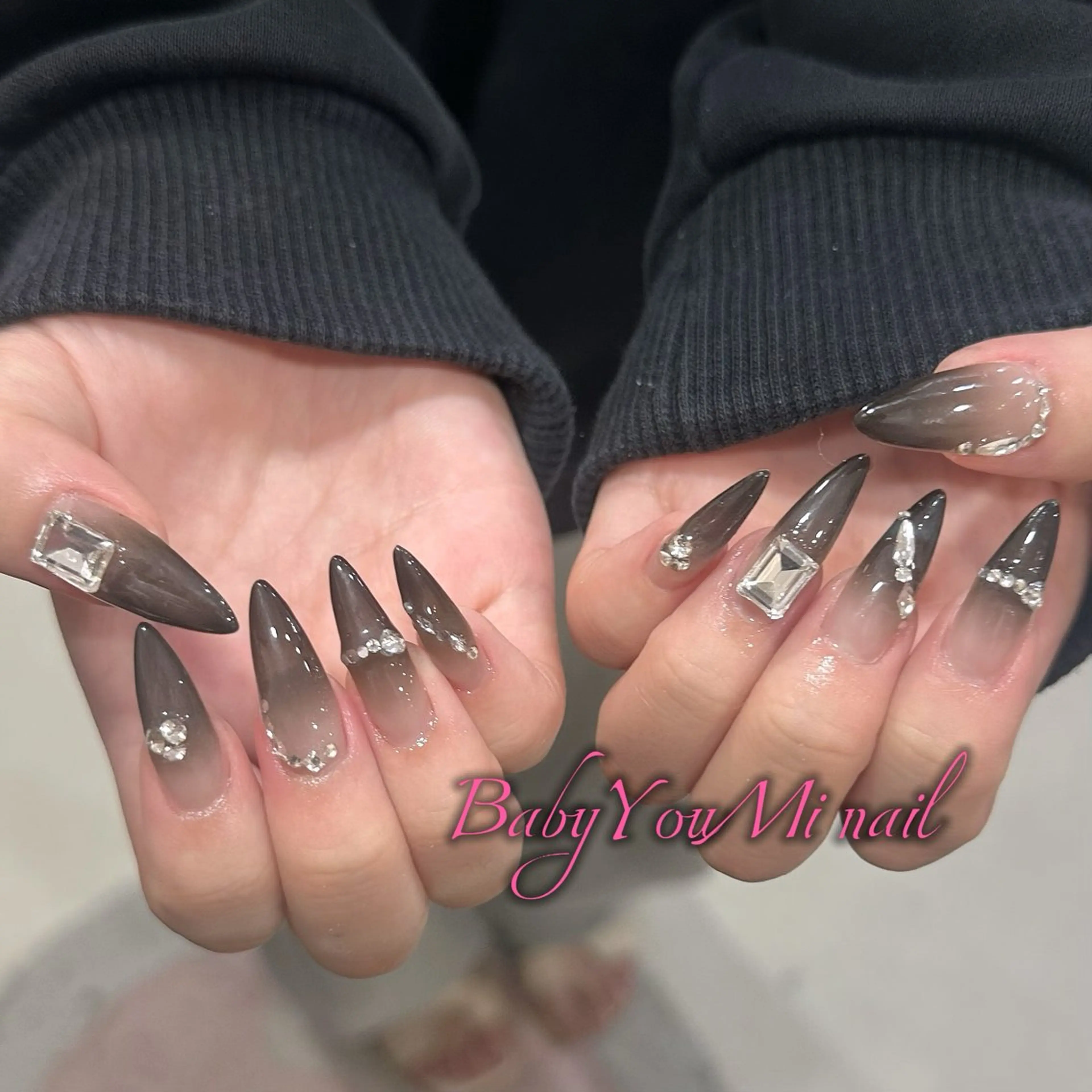 ネイル オーロラネイル フラワーネイル フットネイル フレンチネイル ジェルネイル ハンドネイル BabyYouMi ねねのネイルデザイン