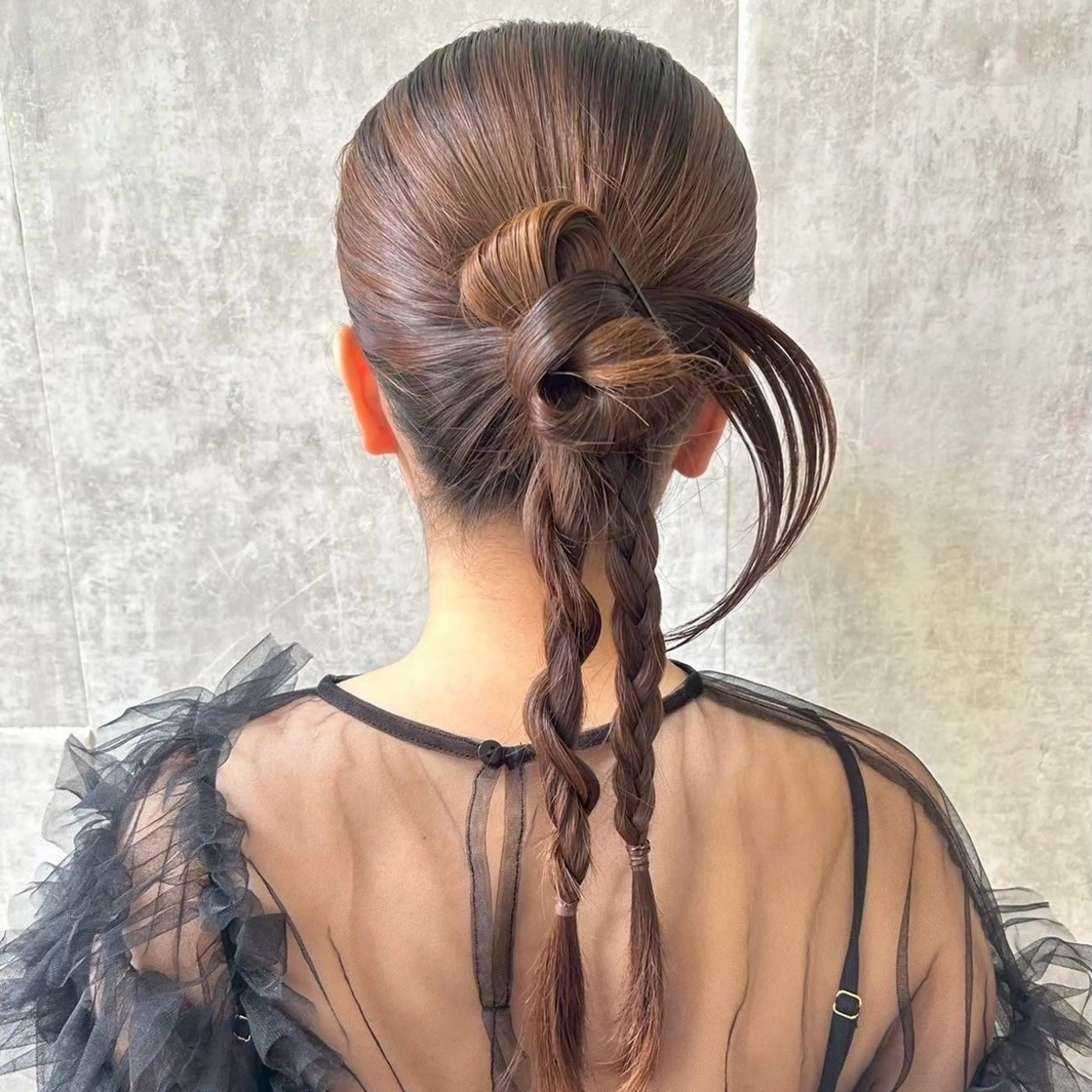 ロング ヘアアレンジ ヘアセット 結婚式アレンジ/ ハイトーン/ゆう🩷のヘアスタイル