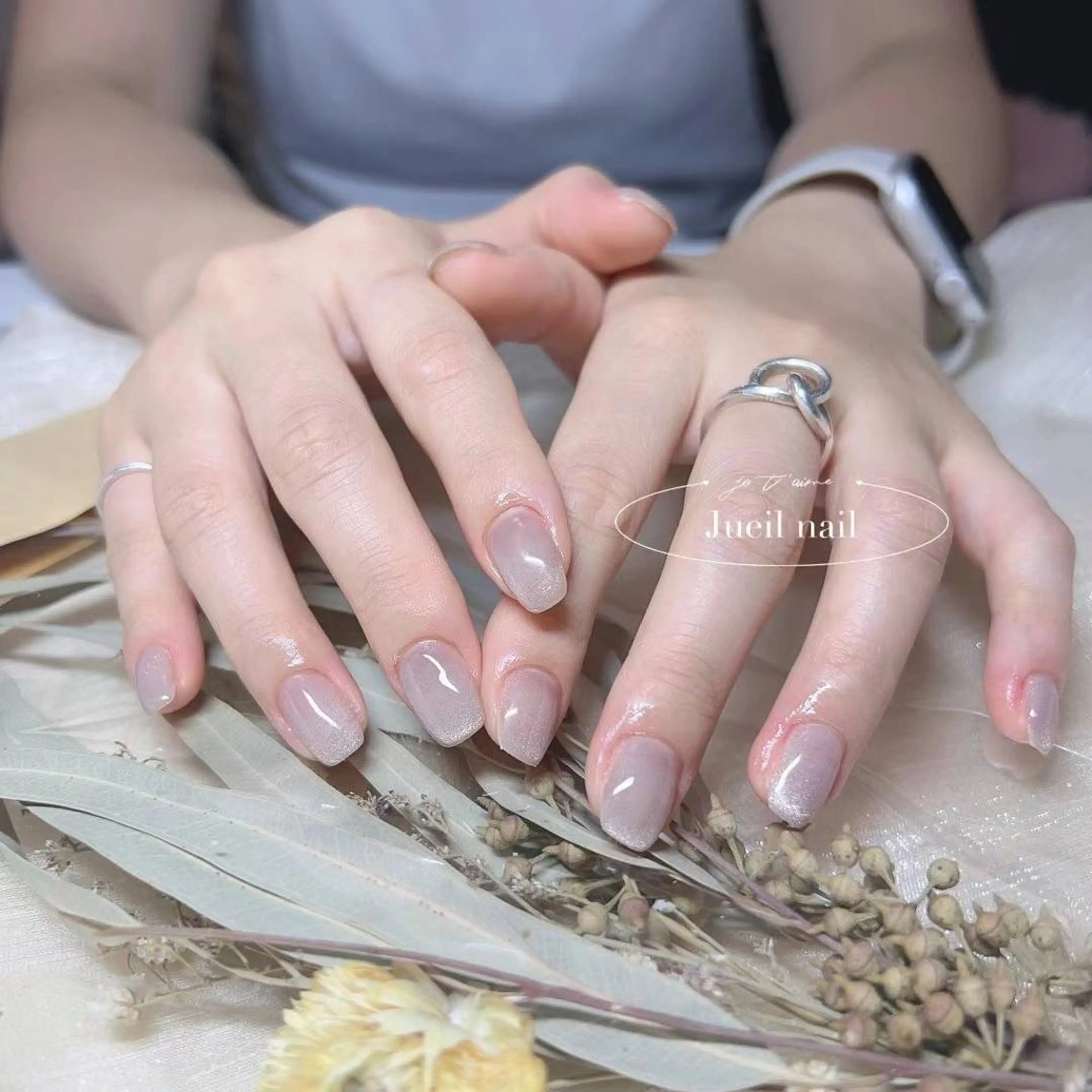 ネイル ハンドネイル KURE ISAKIのネイルデザイン