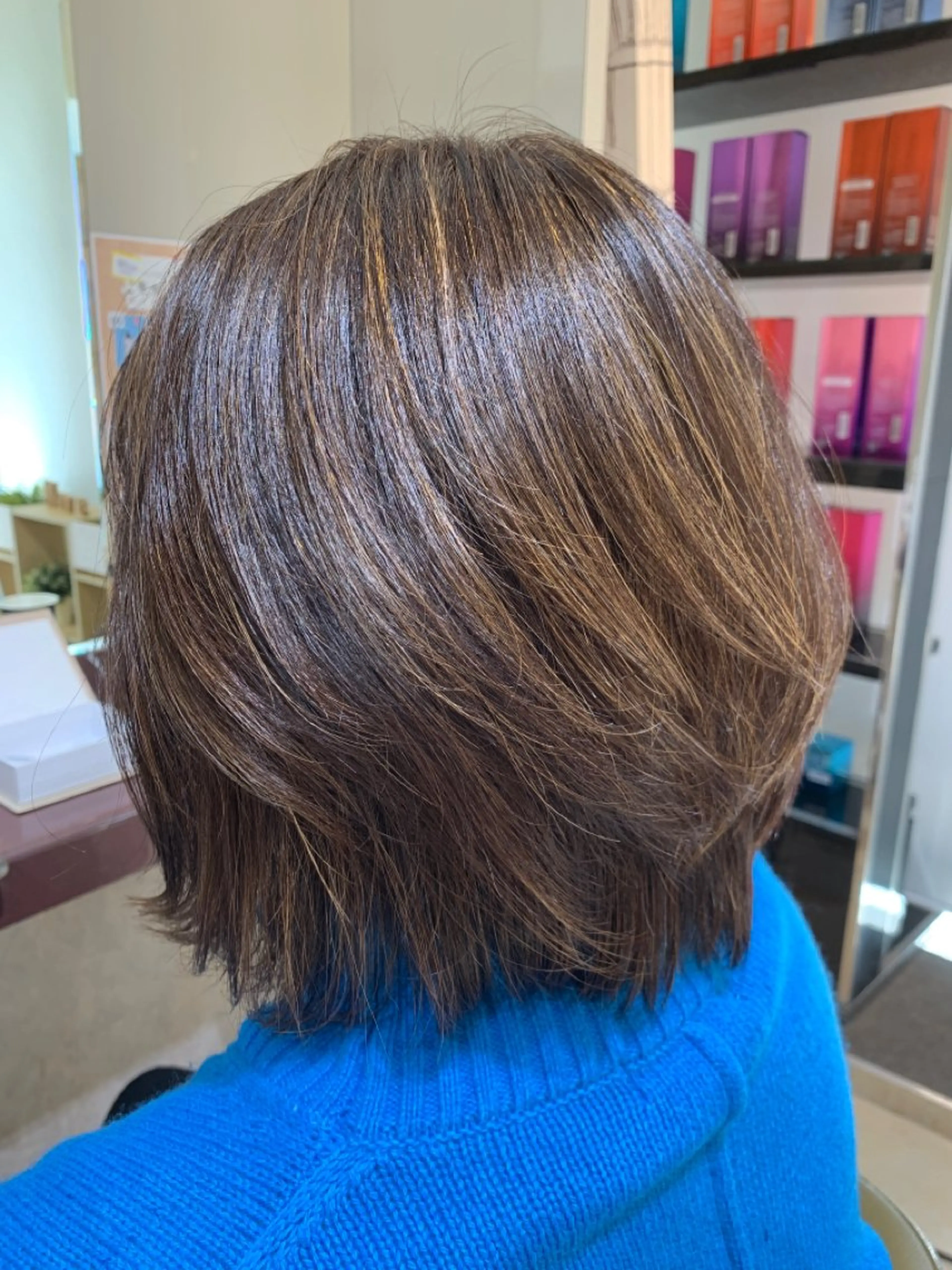 白髪ぼかしハイライト＋リタッチ➕トリートメントの写真