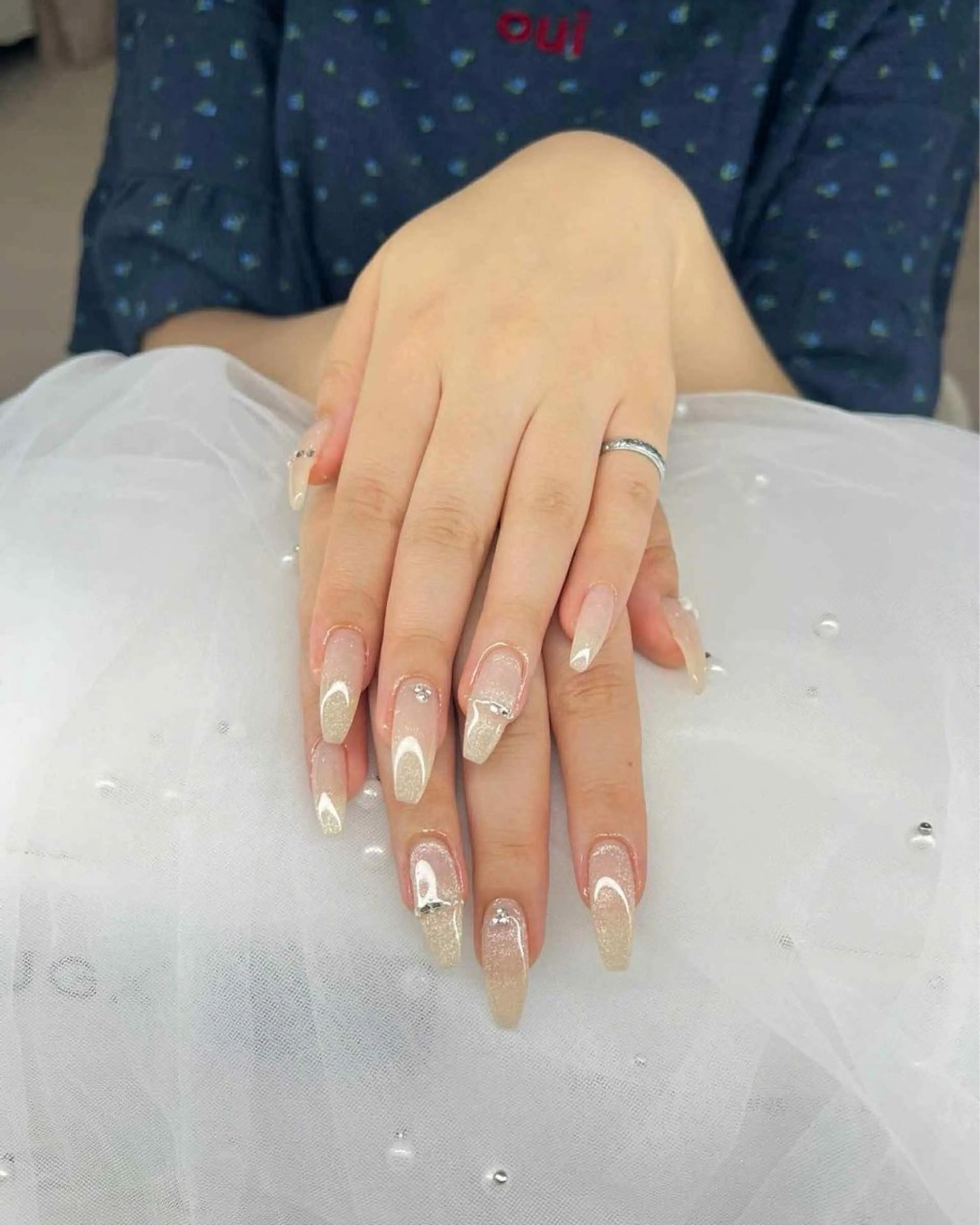 ネイル アートネイル フレンチネイル ジェルネイル グラデーション 韓国ネイル 村中 ハナのネイルデザイン