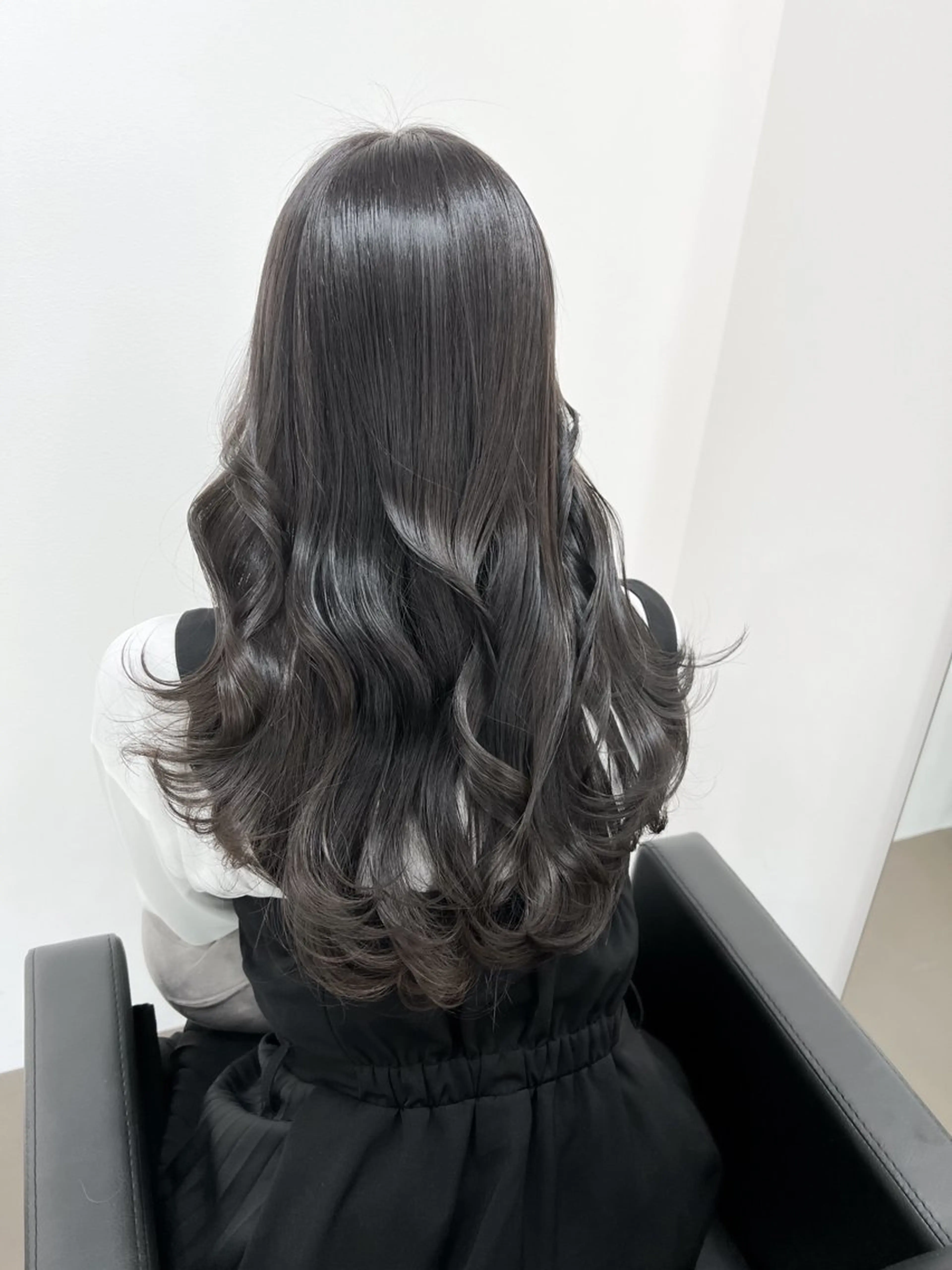 ロング カラー 透明感カラー 韓国風ヘア レイヤーカット カット ヘアカラー ioe 元町のヘアスタイル