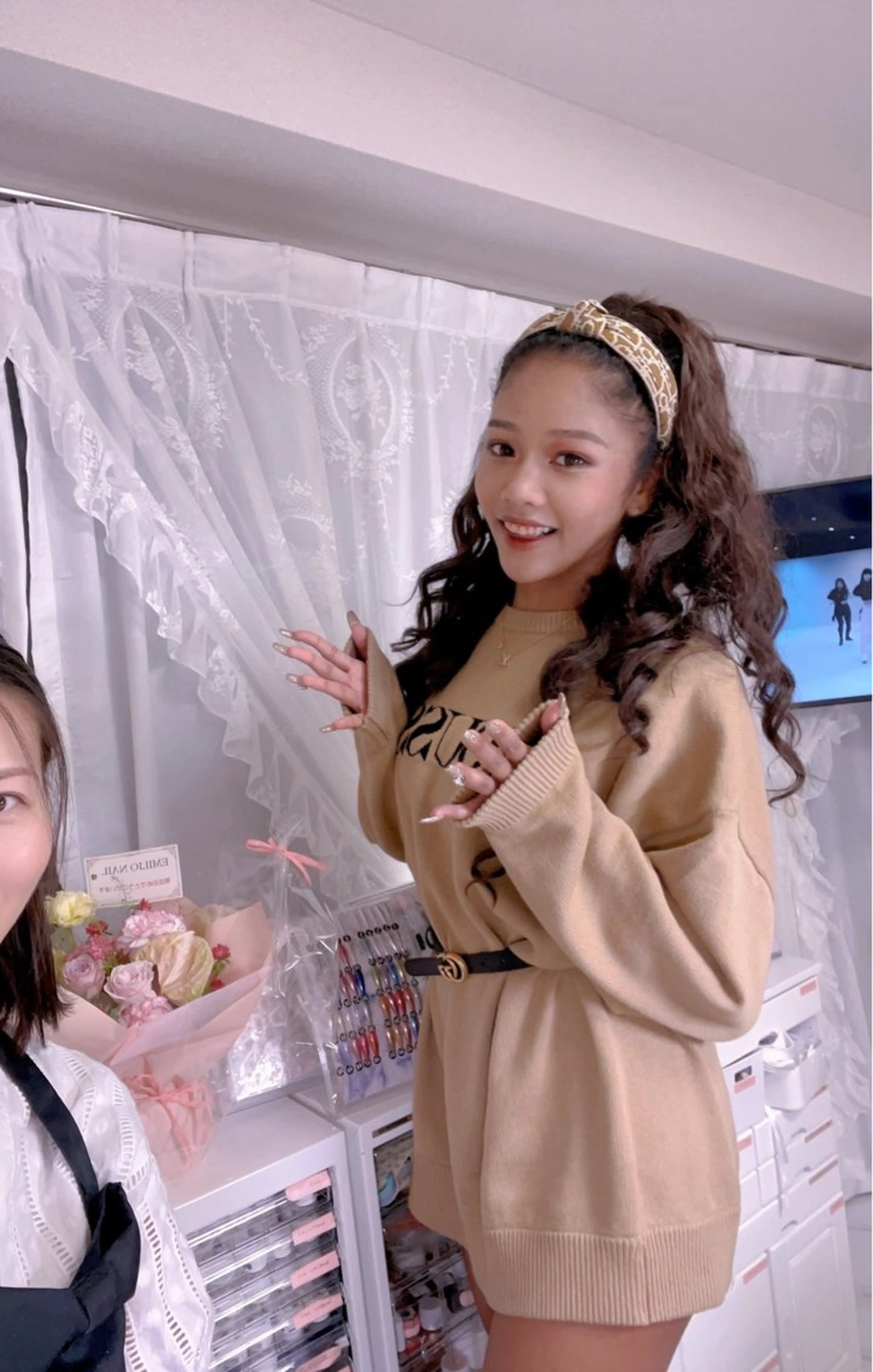 ネイル ハンドネイル ハンドケア EMILIO NAIL所属・スカルプ専門店長さ だしエミリオ ネイルのネイルデザイン