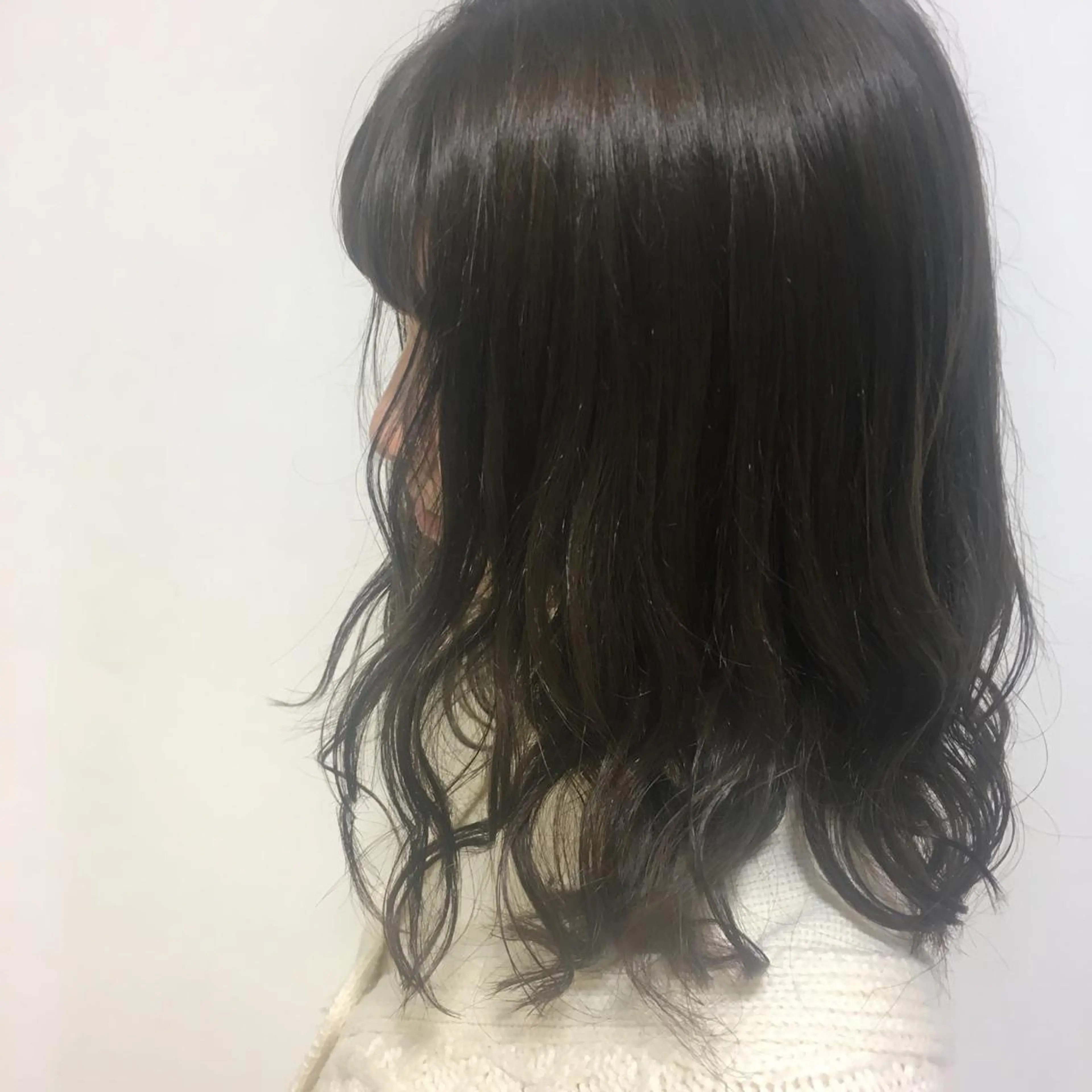 セミロング カラー 🪽似合わせカラー RENA.🪽🩶のヘアスタイル