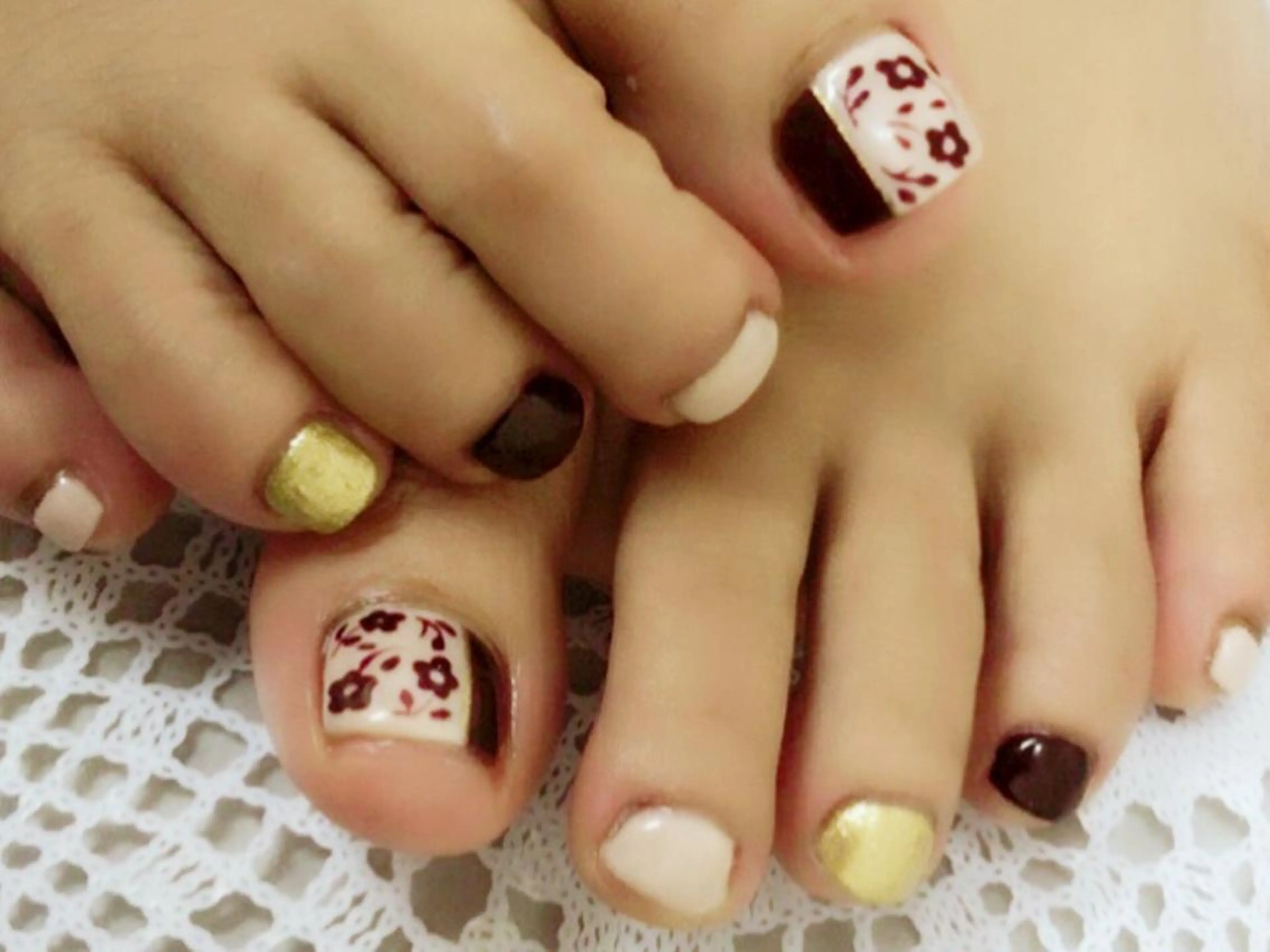 ネイル フットネイル ラウバイマノマノ なかざとのネイルデザイン