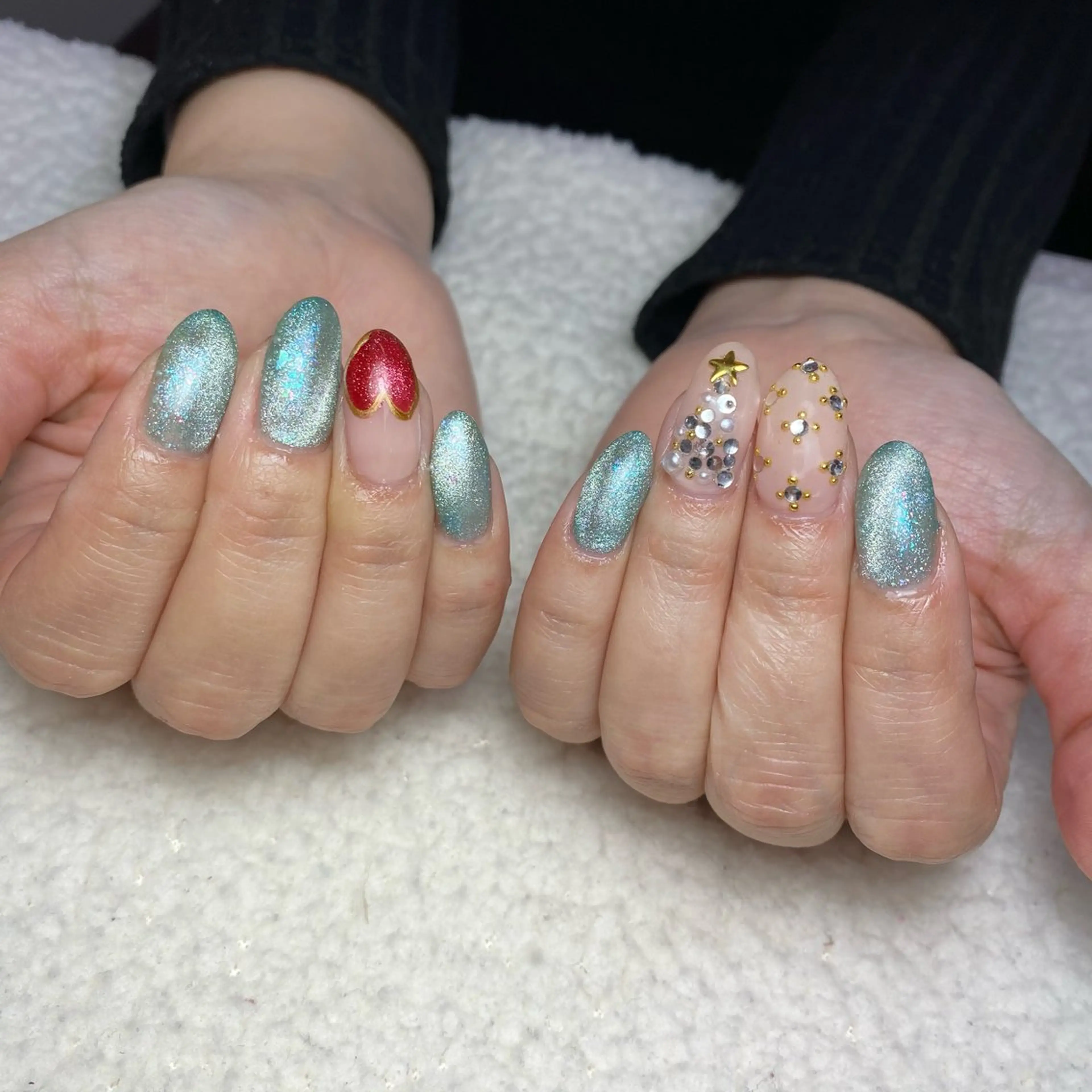 ネイル マグネットネイル 冬ネイル クリスマス COCO+所属・COCO +のエステ・リラクイメージ