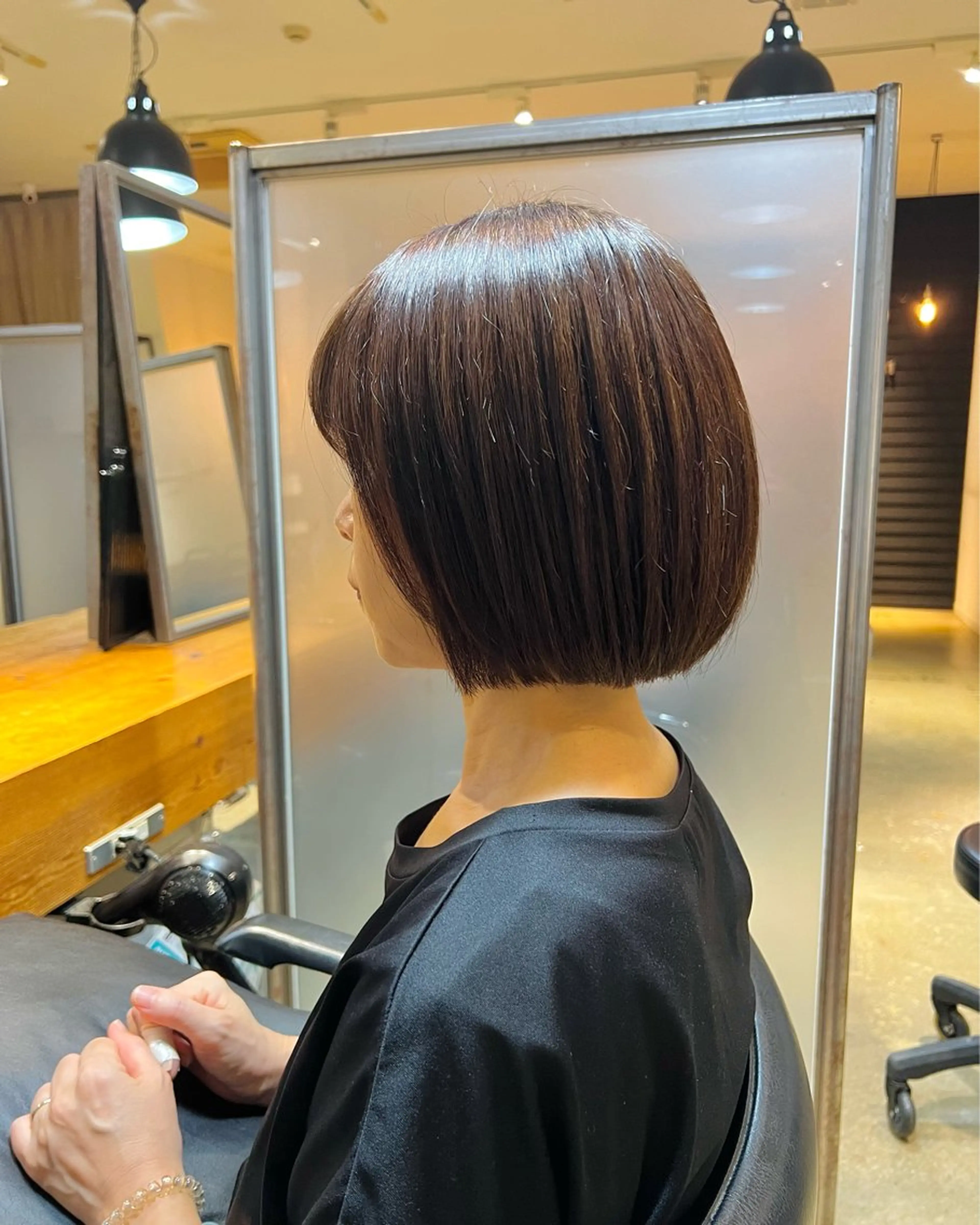 ショート カラー パーマ メンズ ボブ レイヤーカット 🫧レディースボブ 🫧RENのヘアスタイル