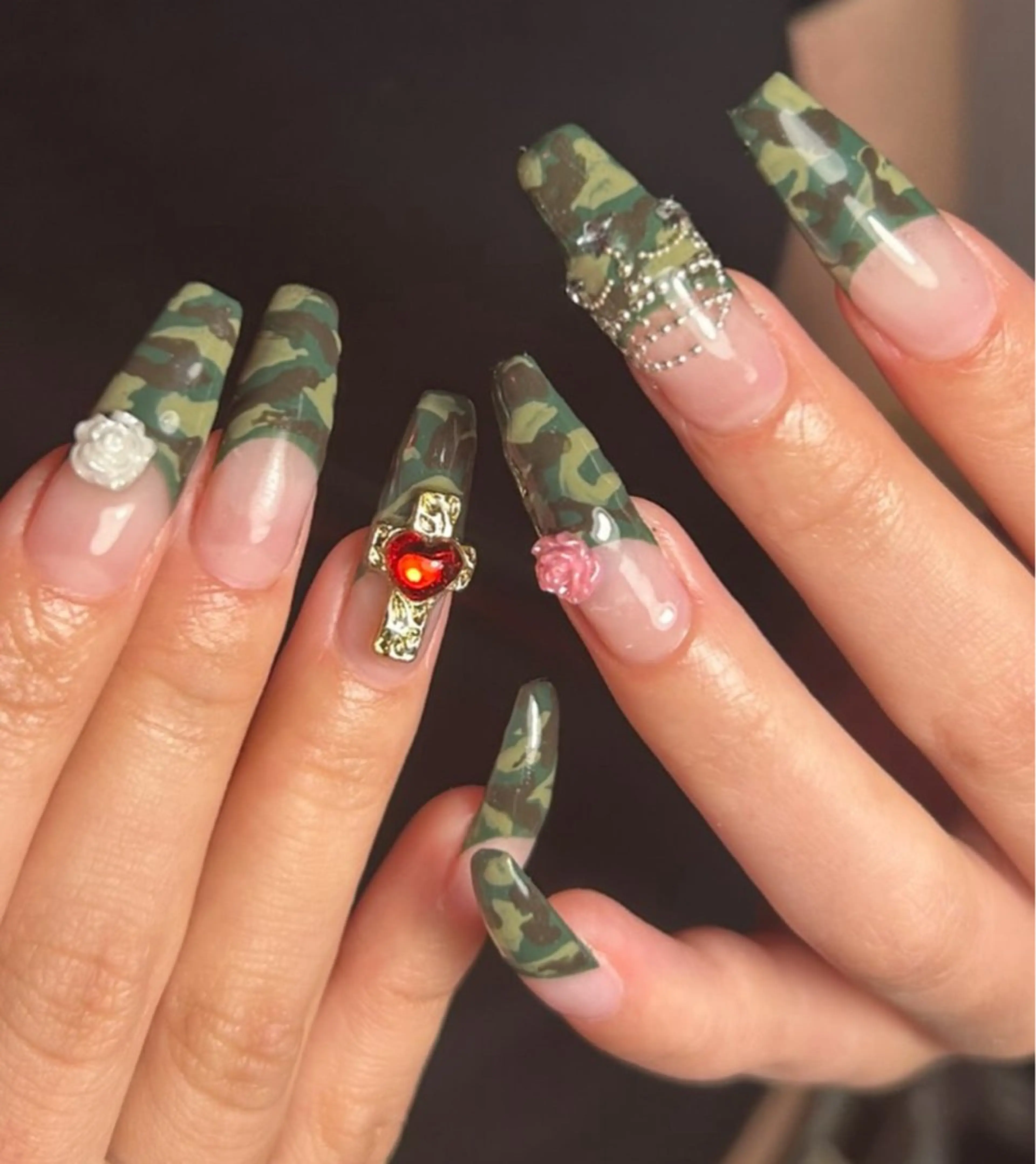 ネイル 韓国ネイル シンプルネイル ワンホンネイル ハンドネイル CoMo Nail Studio所属・CoMo Nailのネイルデザイン