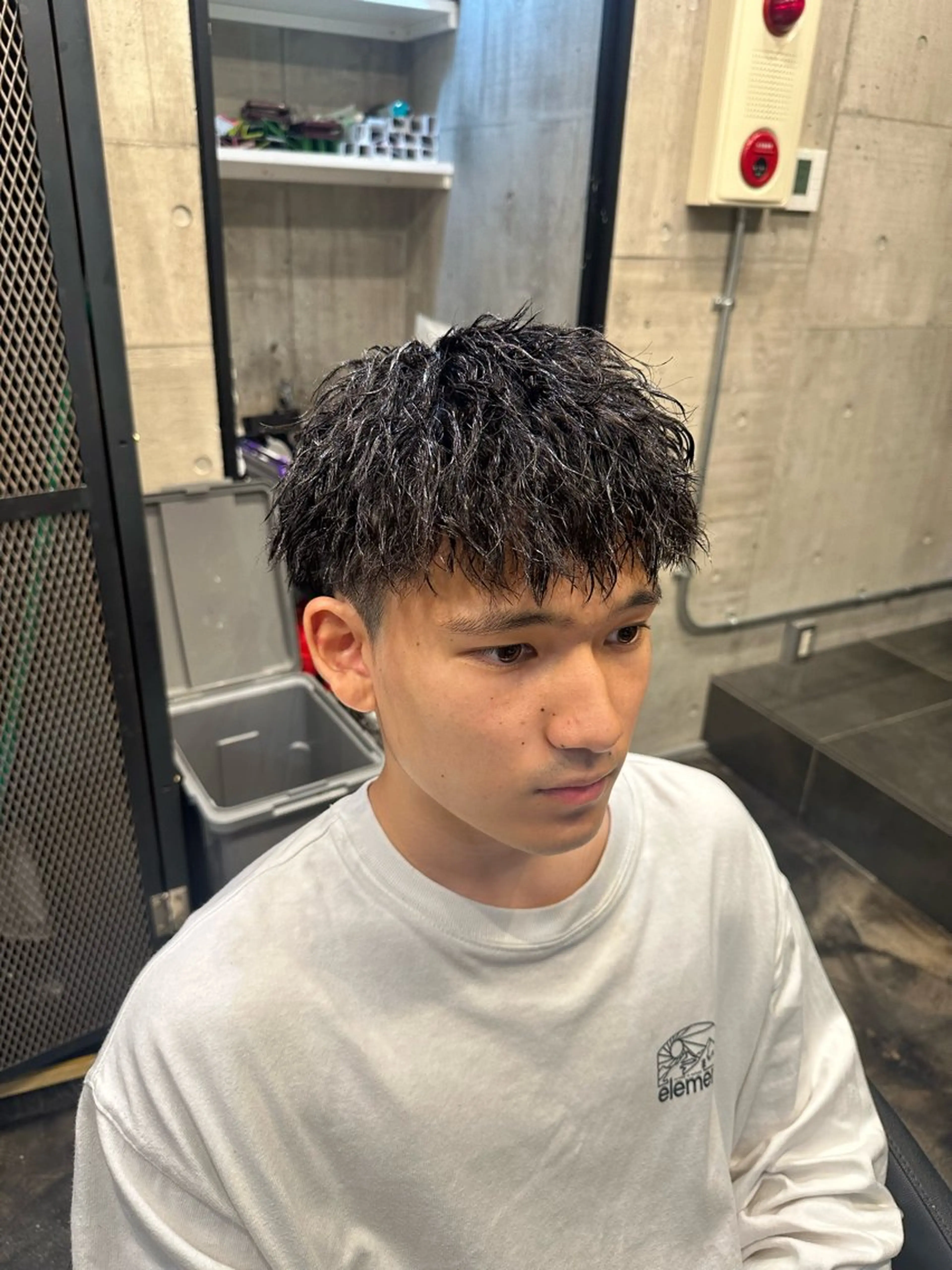 ショート パーマ メンズ メンズパーマ メンズツイストパーマ ツイストパーマ カット パーマ トリートメント ツイスパ/メンズ パーマ/歩夢のヘアスタイル