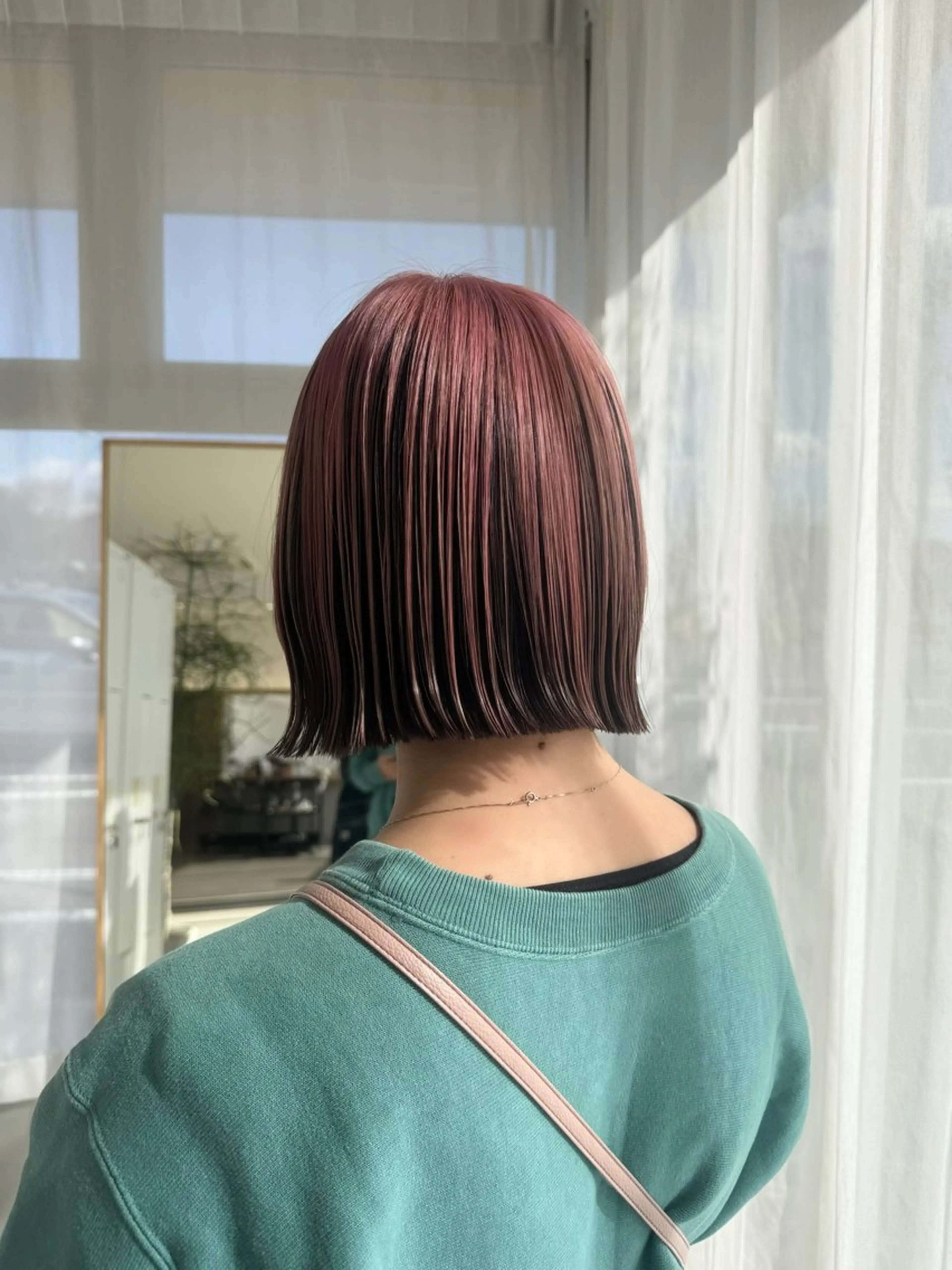 ミディアム カット ヘアカラー 瀬長なおみ U too e'sのヘアスタイル