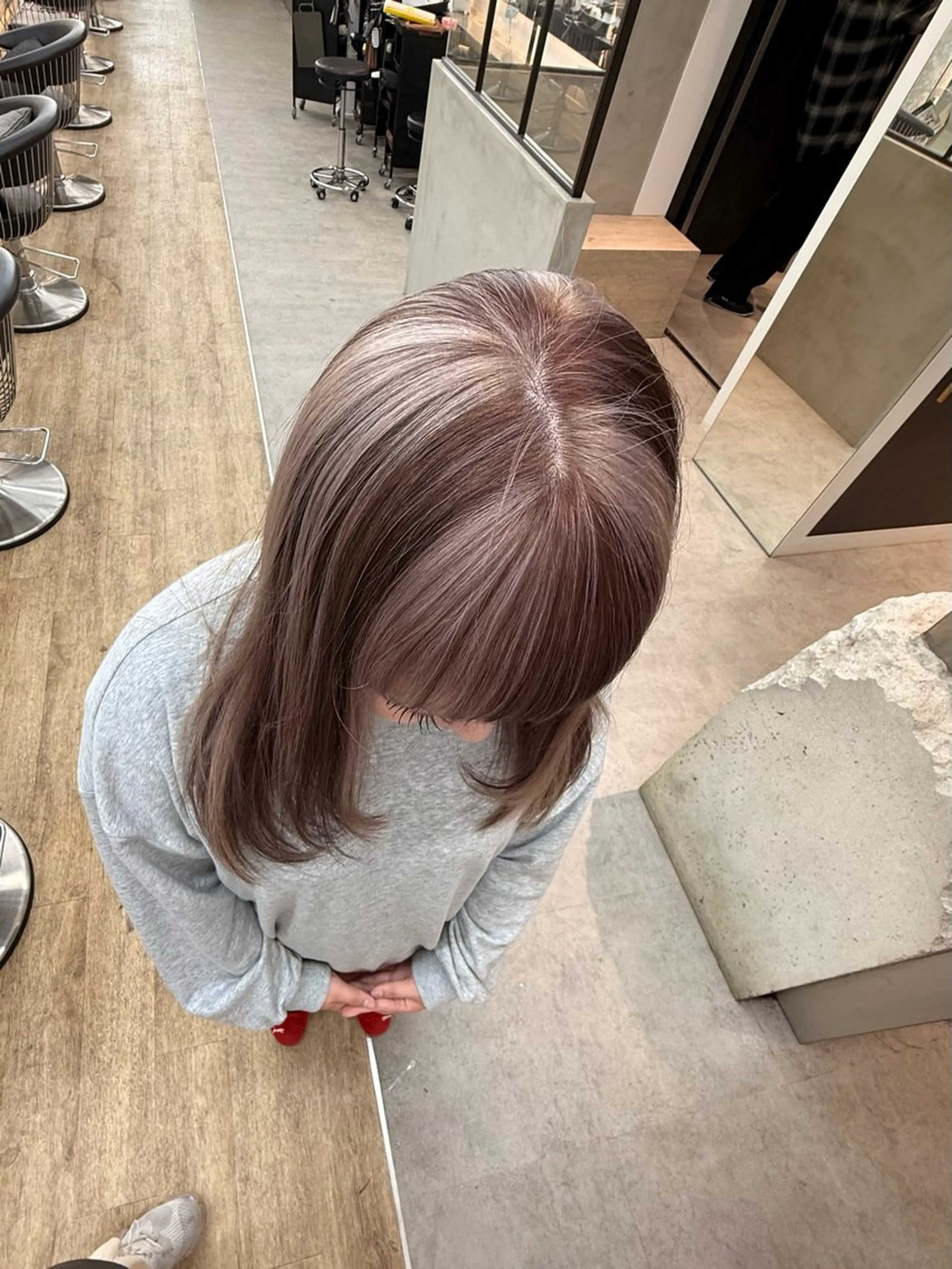 セミロング カラー カット ヘアカラー トリートメント ♥️ブリーチ/ボブ/ レイヤー♥️maiのヘアスタイル