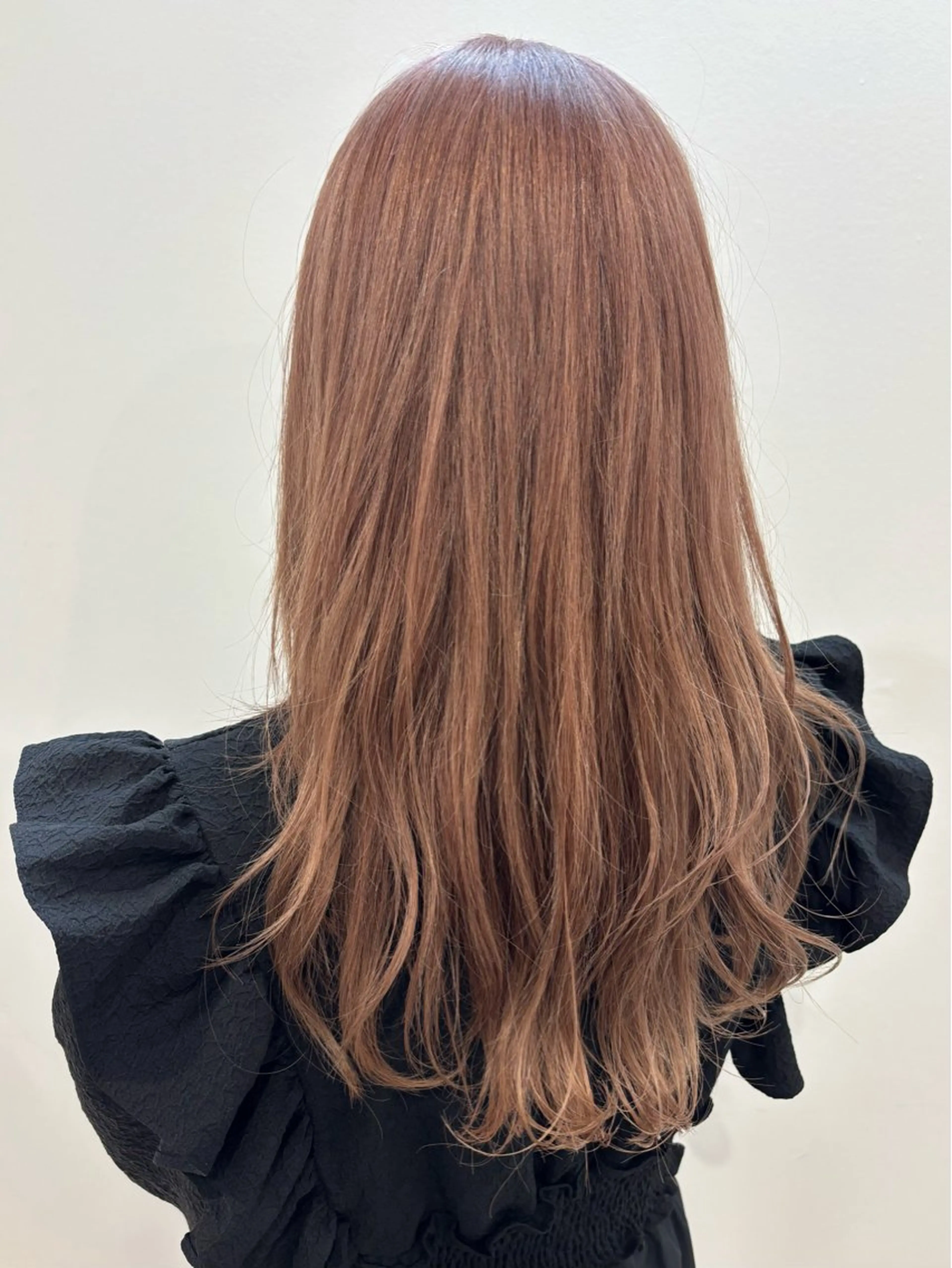 ロング カラー ベージュカラー ブリーチ ダブルカラー ミルクティーベージュ ピンクカラー ヘアカラー ネモト ユイ / fit standのヘアスタイル