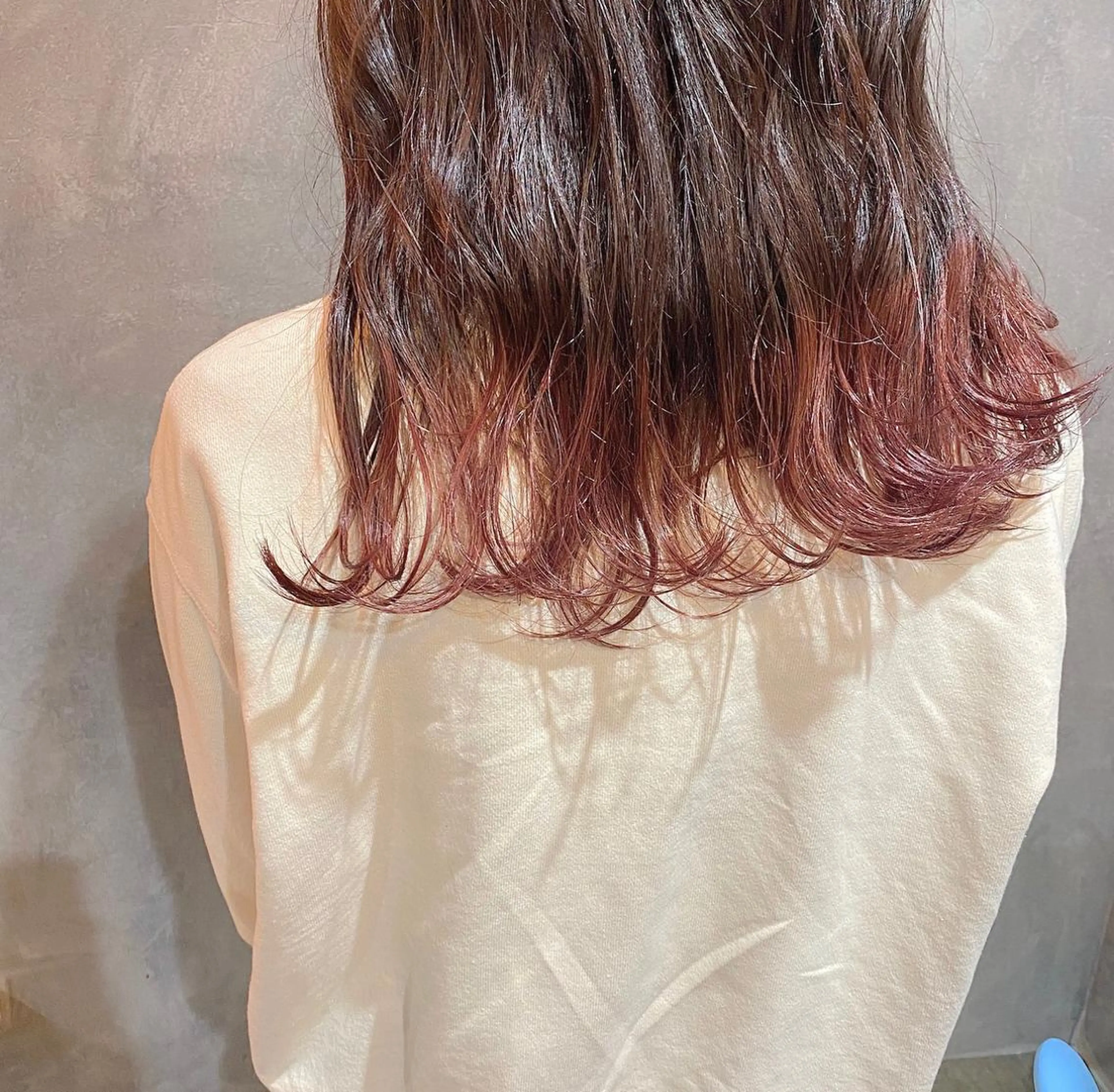 ミディアム カラー CLUTCH天王寺 西藤遥河のヘアスタイル