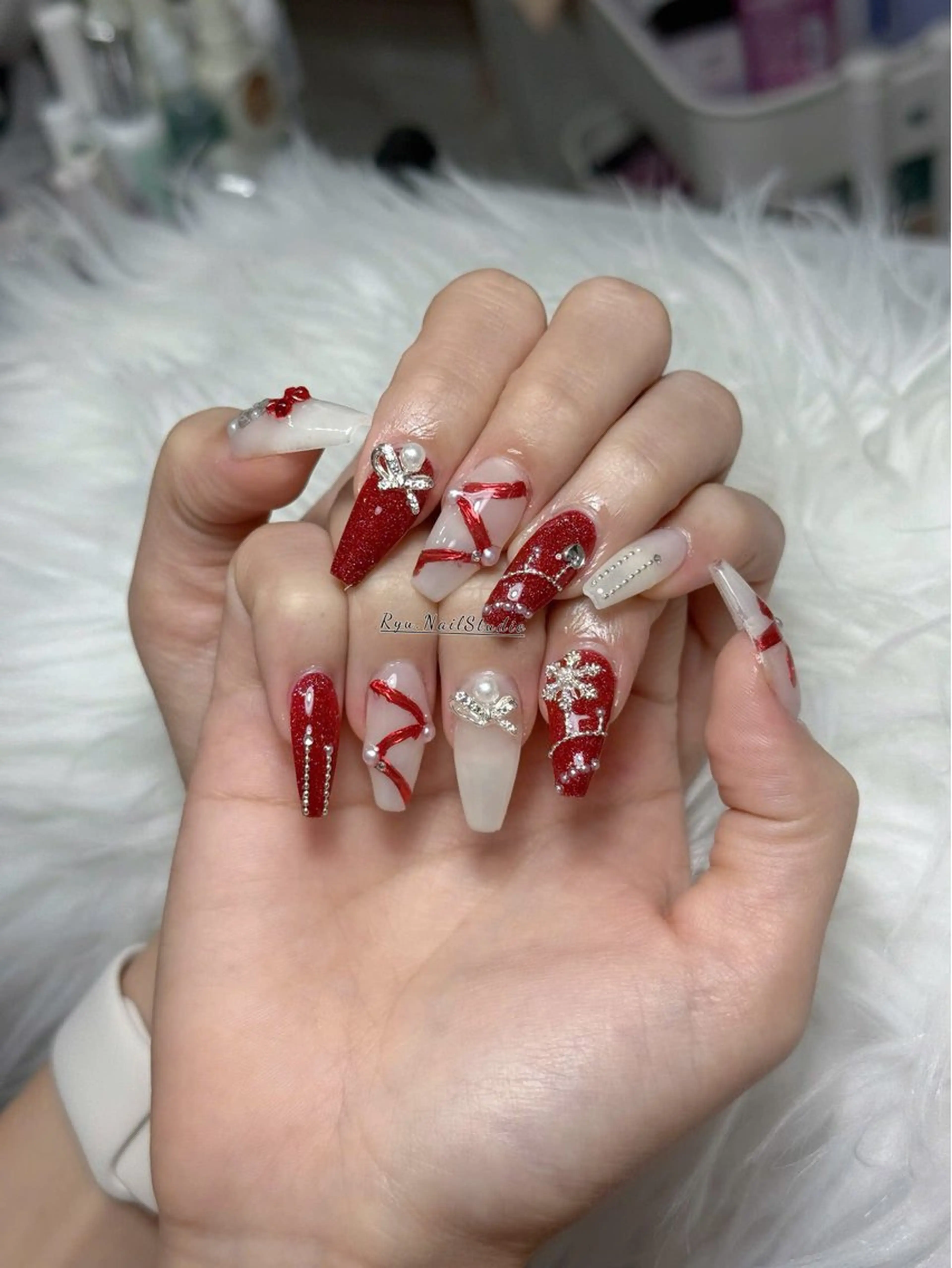 ネイル アートネイル ジェルネイル グラデーション マグネットネイル ニュアンスネイル ハンドネイル Ryu Nail Studio所属・Ryu Nail 新大久保のネイルデザイン