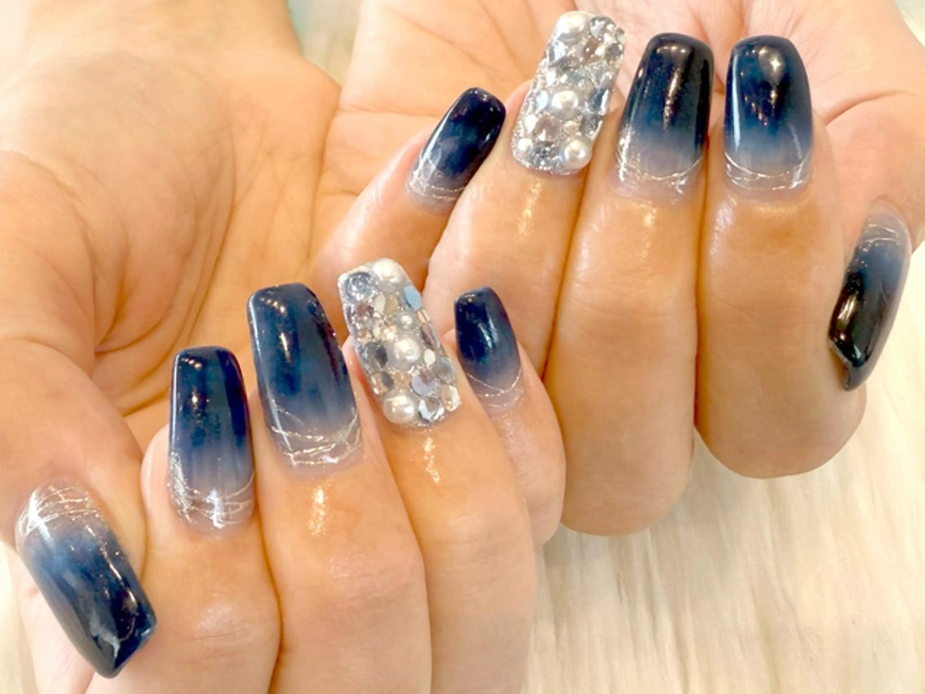 ネイル Ruri. hのネイルデザイン