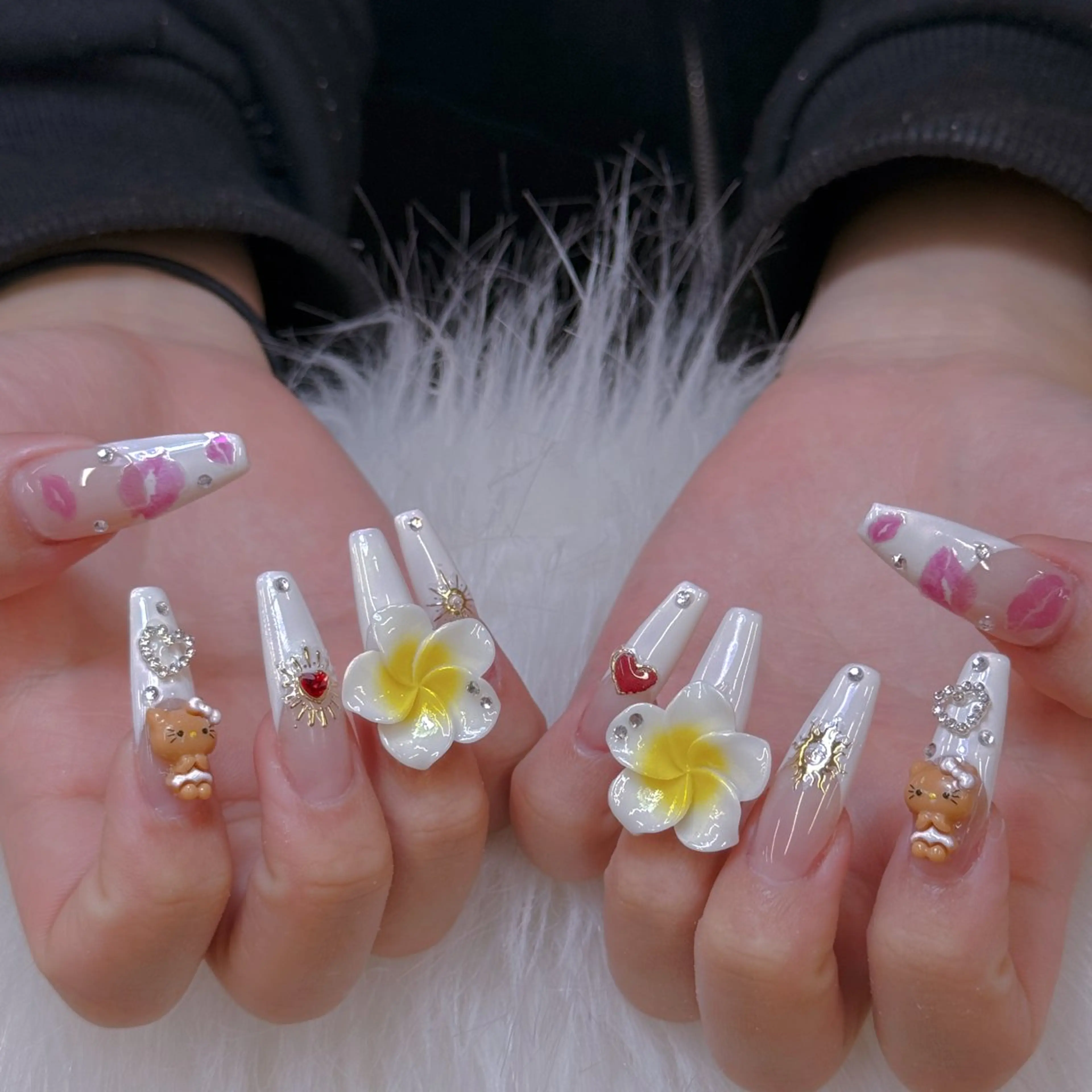 ネイル ミン ゴテゴテネイルのネイルデザイン