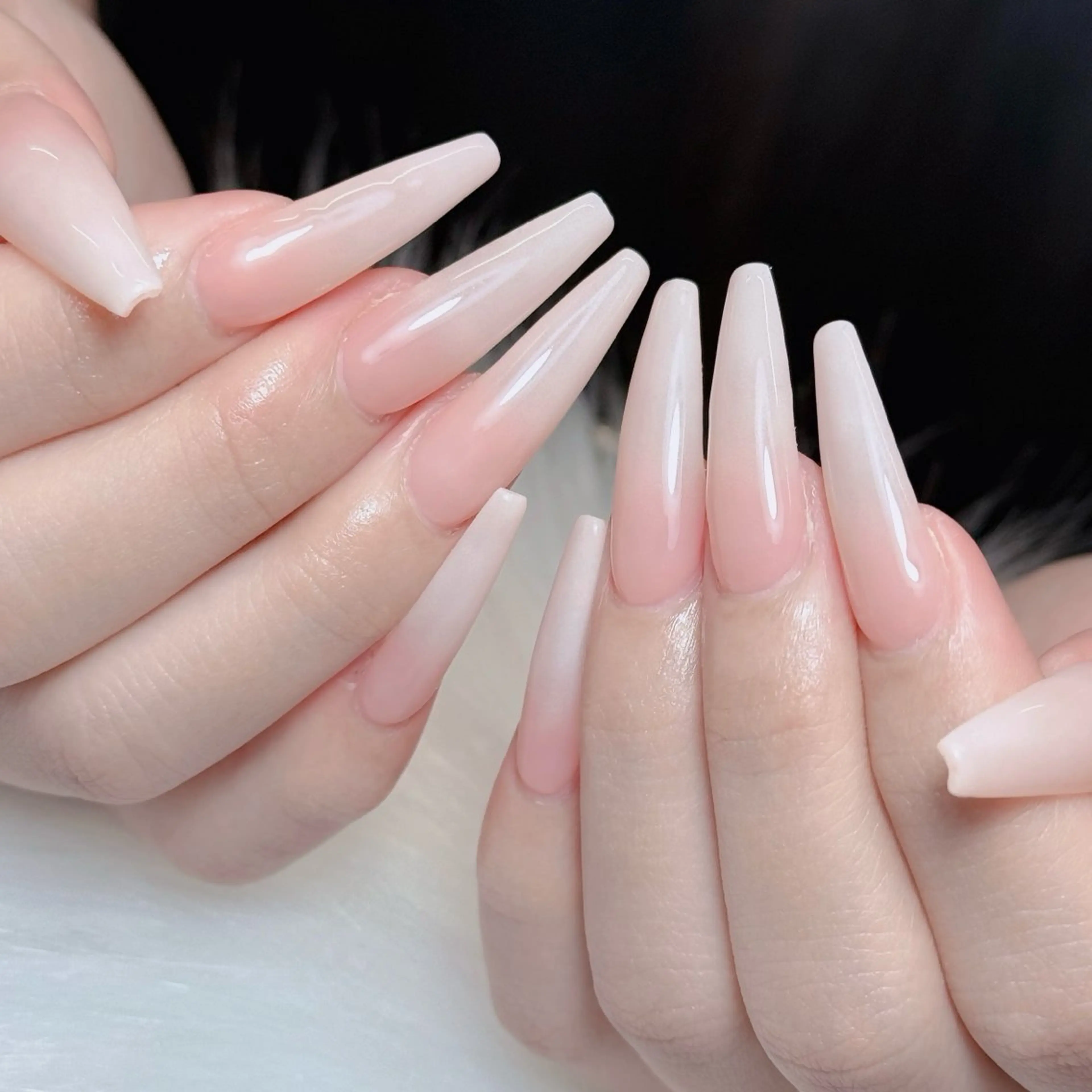 ネイル オーロラネイル チークネイル フットネイル フレンチネイル 韓国ネイル ハンドネイル Lumi Nailのネイルデザイン