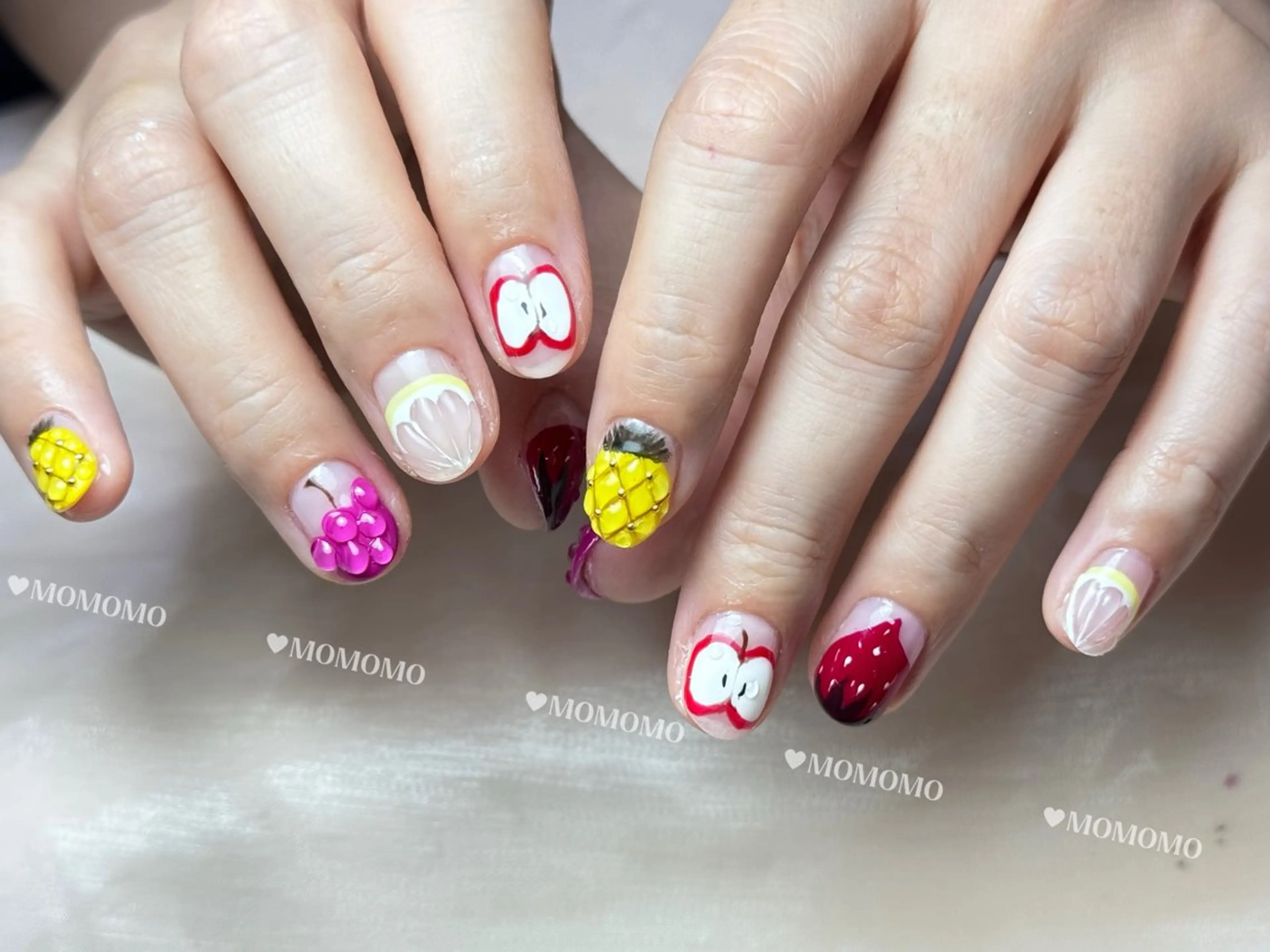 ネイル MOMO nail所属・NIITSU 川崎のネイルデザイン