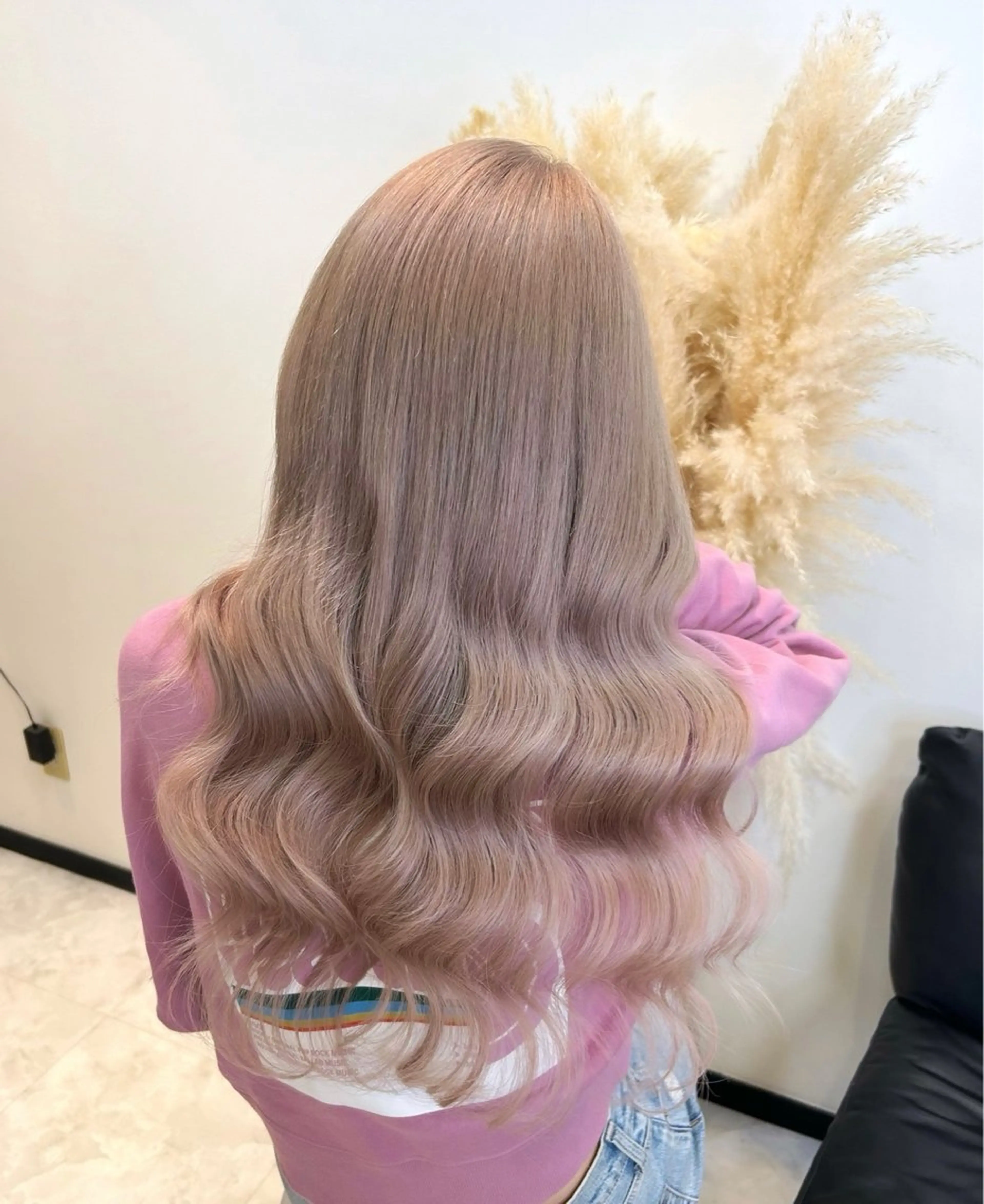 ロング カラー ベージュカラー ブリーチ ケアブリーチ ハイトーンカラー ピンクカラー ANKH CROSS 🦋mako🦋のヘアスタイル